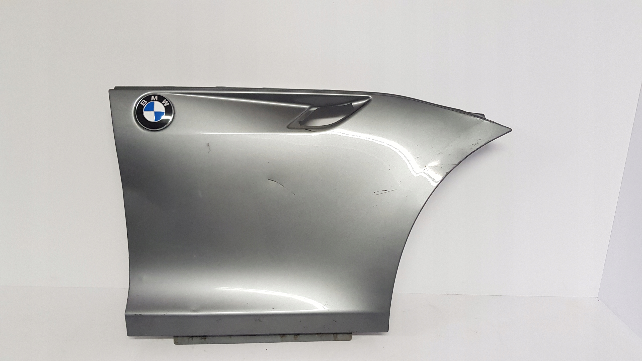 КРЫЛО ПЕРЕДНИЙ ПРАВЫЙ BMW Z4 E89