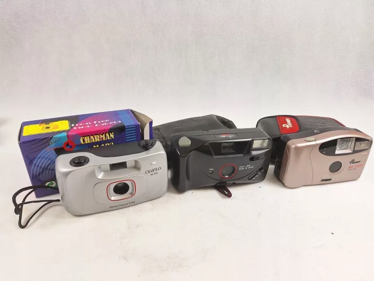 ZESTW 3 STARYCH APARATÓW KOMPAKTOWYCH DO KOLEKCJI