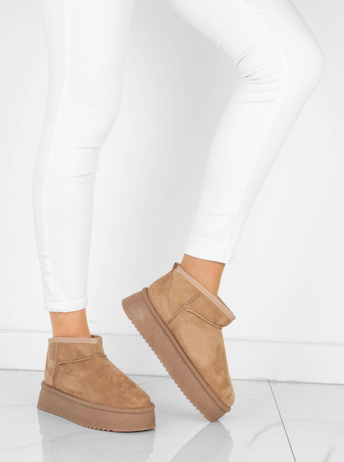 ŚNIEGOWCE BEŻOWE OCIEPLANE BOTKI PLATFORMA WSUWANE 39 Marka bez marki