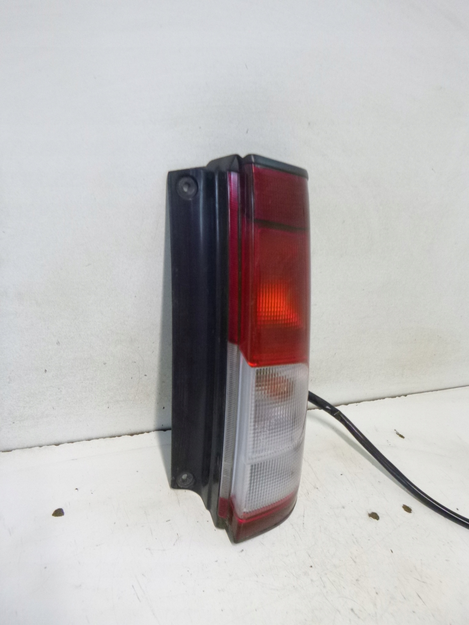 light rear Suzuki Ignis and 3D 2001r.
