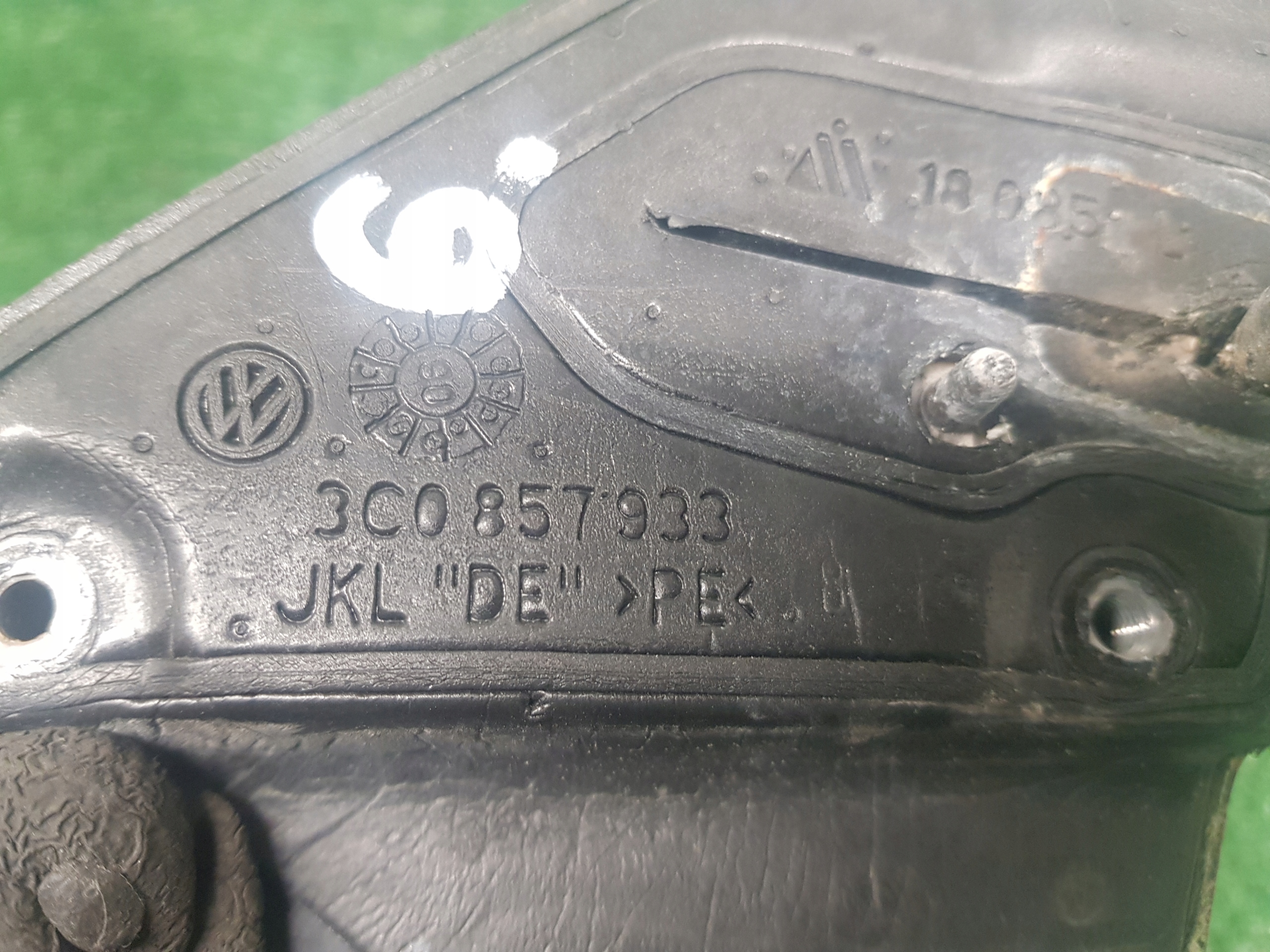 mirror left electrics VOLKSWAGEN PASSAT B6 6 PIN 3C0857933