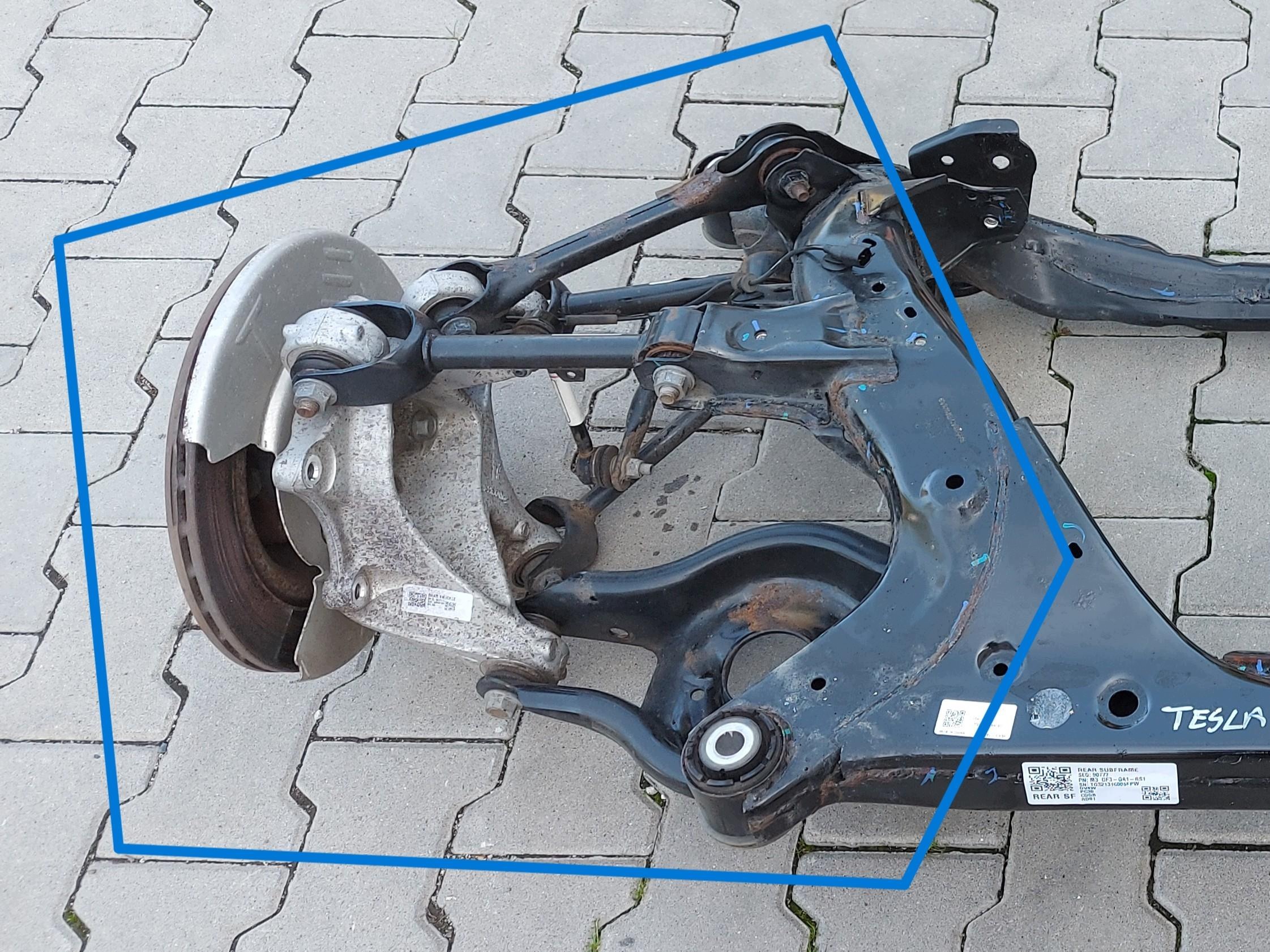 TESLA MODEL 3 2022r swing arm rear part left