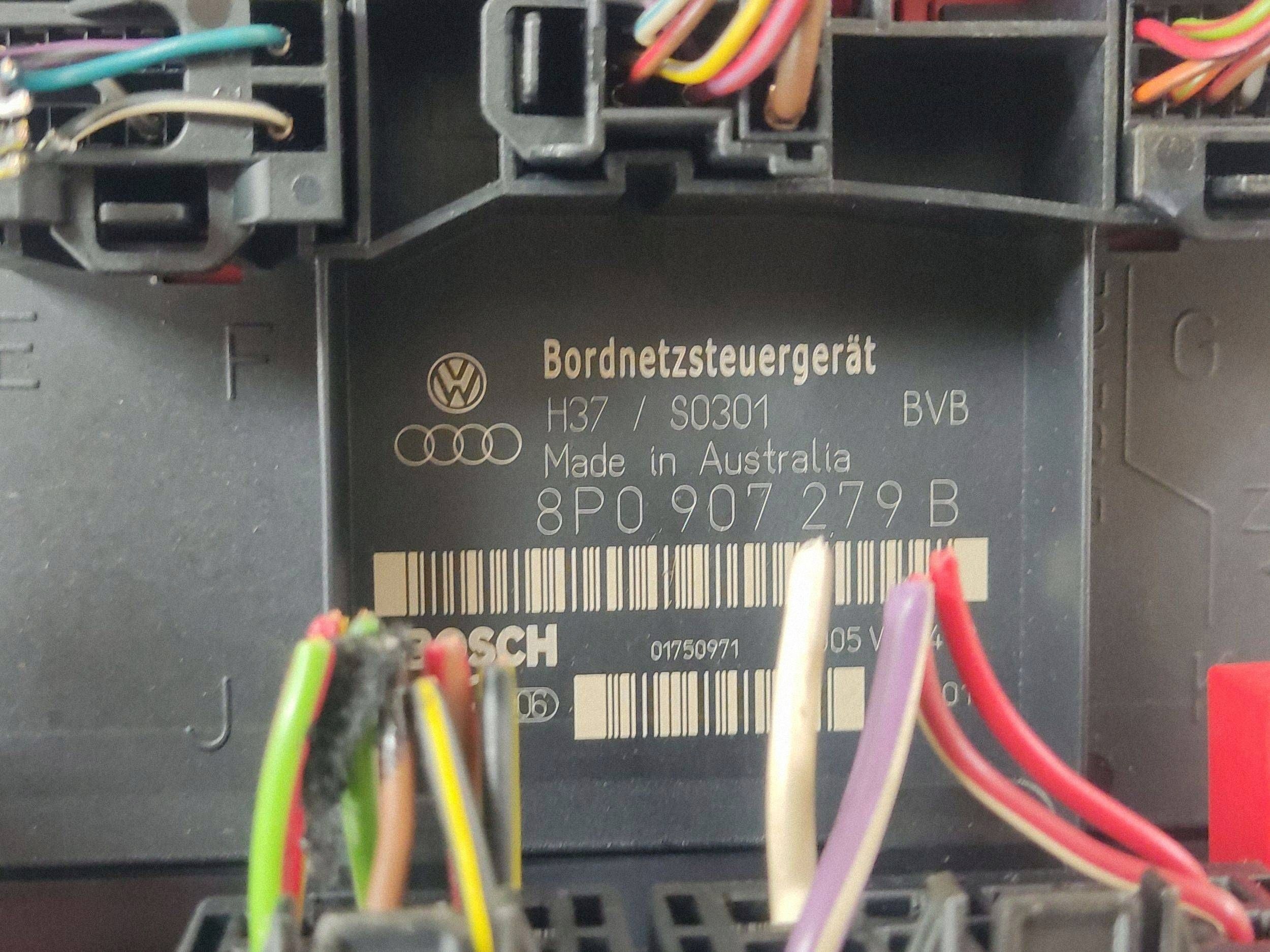 Module fusibles AUDI A3 S3 8P 2.0 TDI 2005