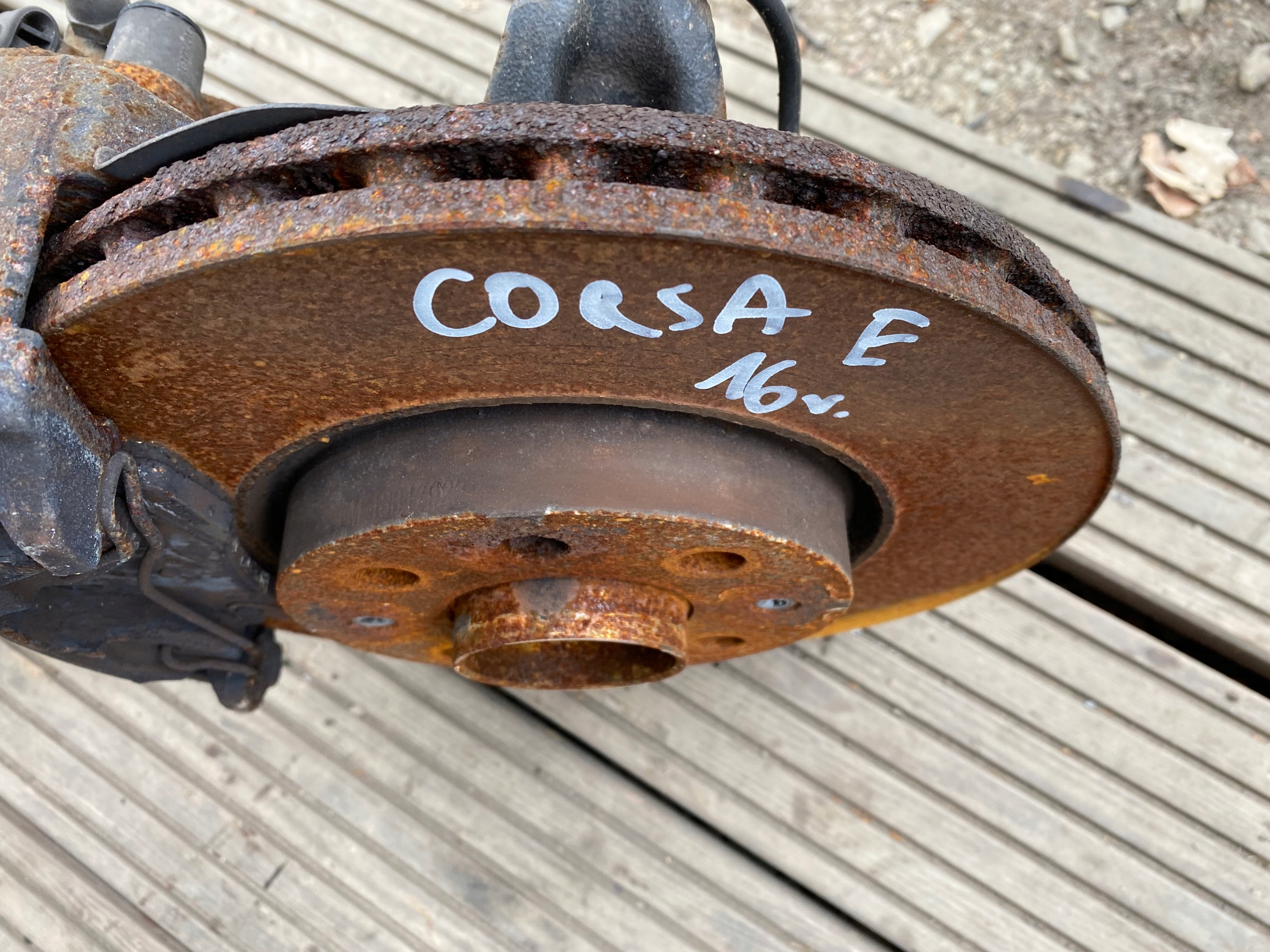 CORSA E 1.2 16V McPherson left front swing