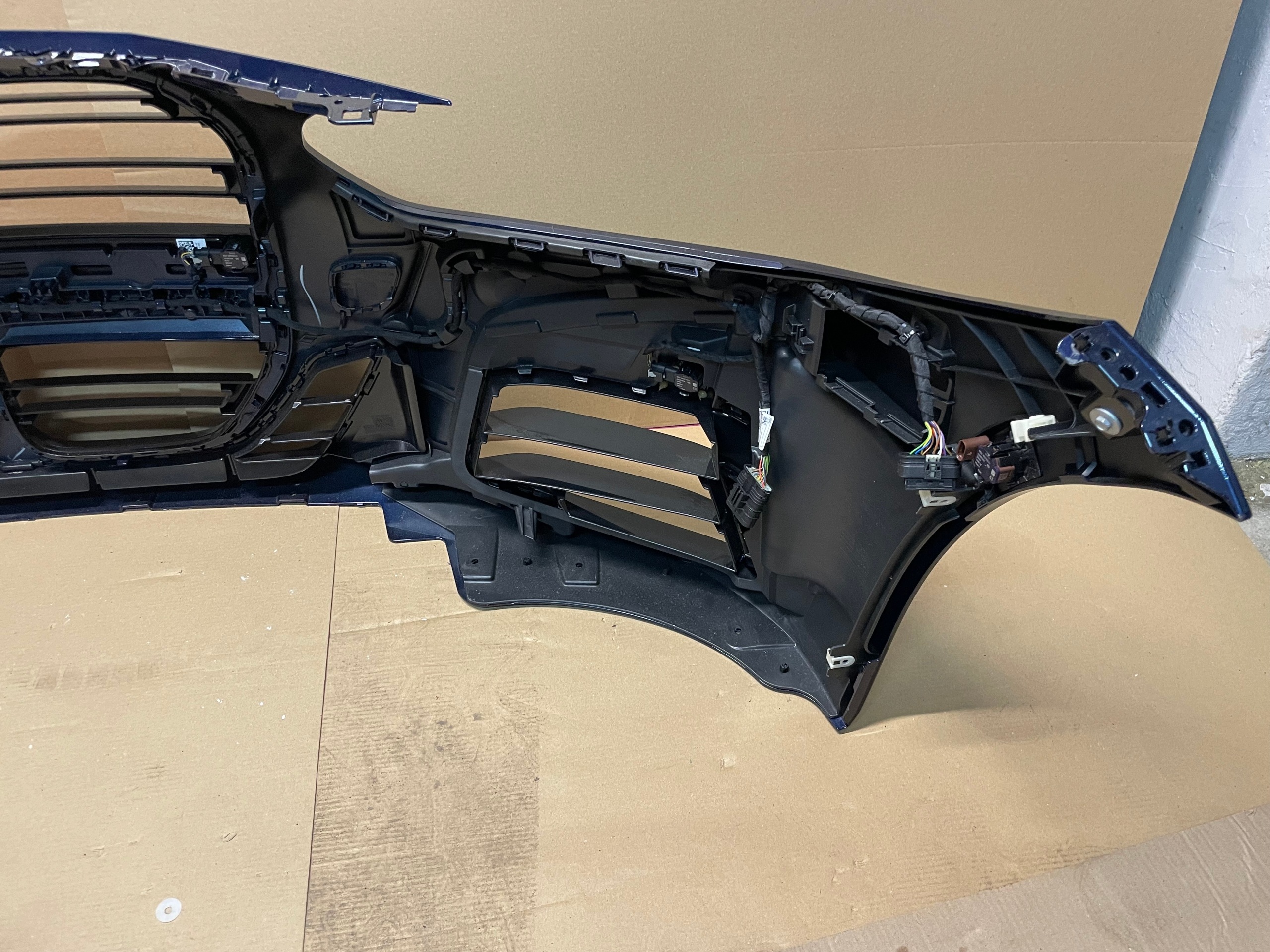 bumper front 6X PDC KAMERA m-packet KPL BMW 4 G22 G23 colour C3Z EU