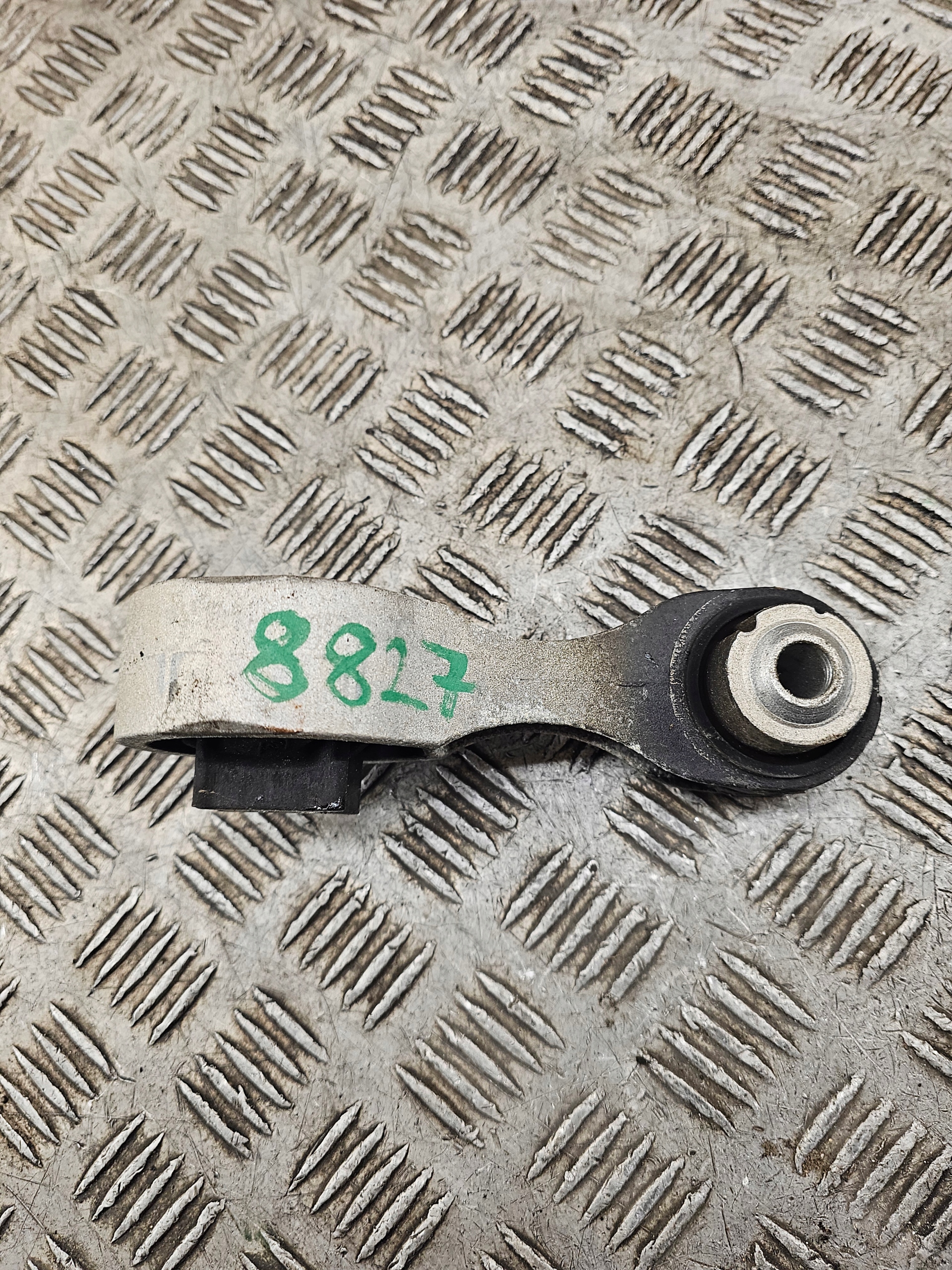 RENAULT TRAFIC III engine mount 93853920