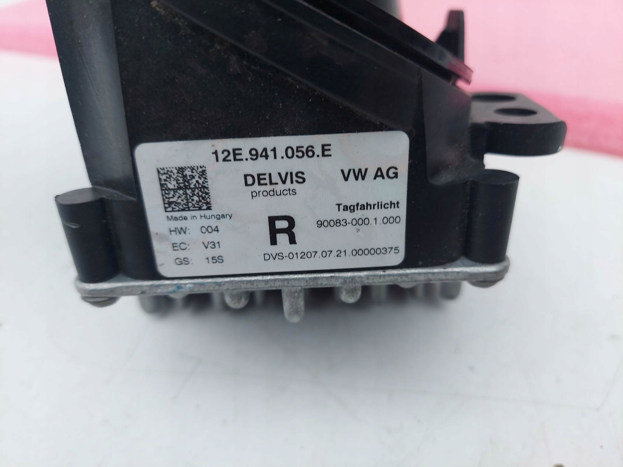 vw e UP РЕСТАЙЛИНГ ГАЛОГЕН led правый передний