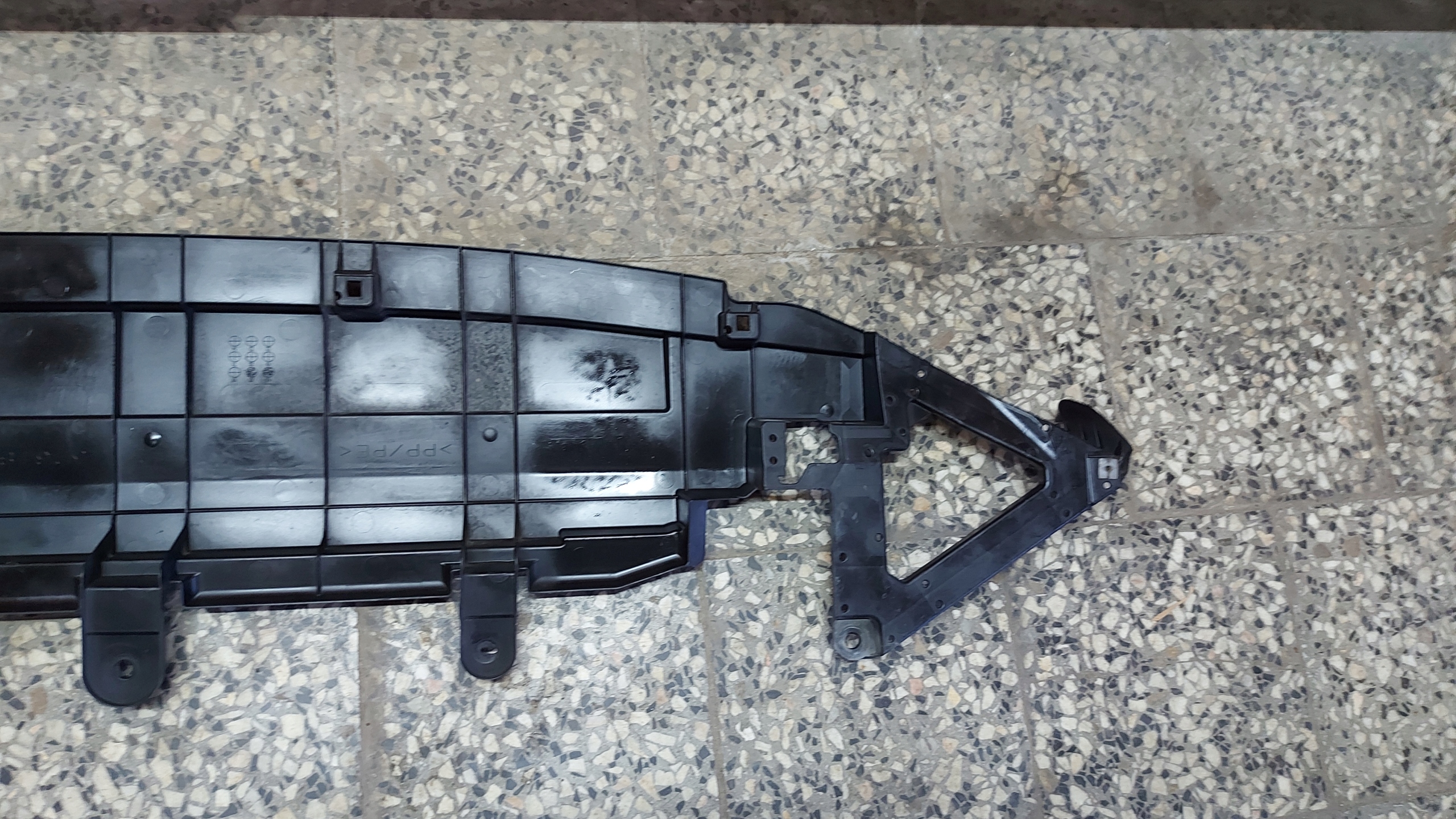 ABSORBER cover below bumper TOYOTA CAMRY VIII 17