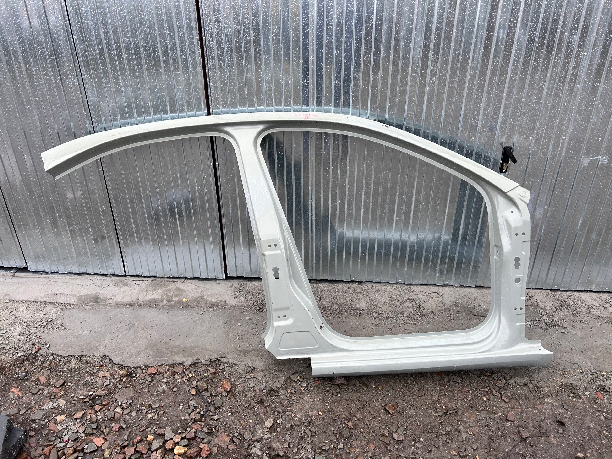 5E57446464 - ПРАВАЯ ПОДНОЖКА SKODA OCTAVIA III