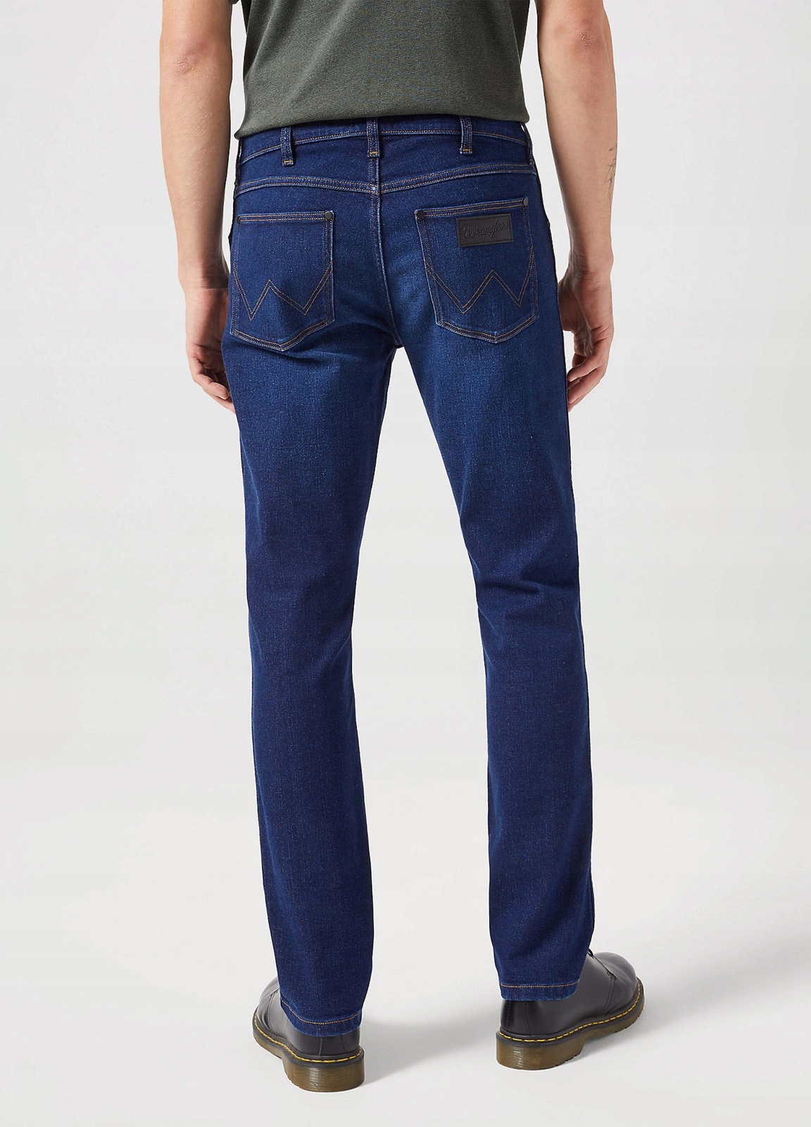 Pánské jednoduché džíny Wrangler Greensboro Night Shade 112350837 36/32