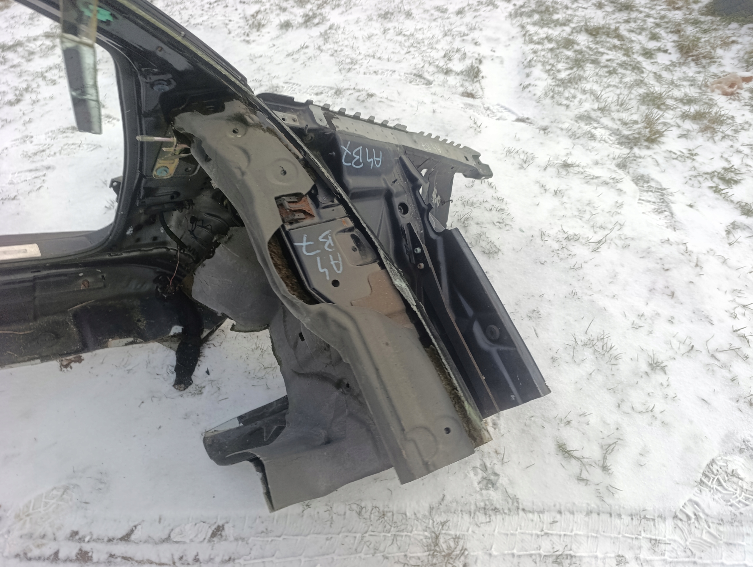 Štvrťka štvrťka ľavá AUDI A4 B6 B7