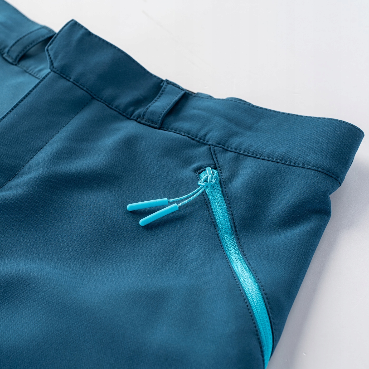 DAMSKIE SPODENKI TREKKINGOWE 2NEH BRUGI XL Kolor niebieski