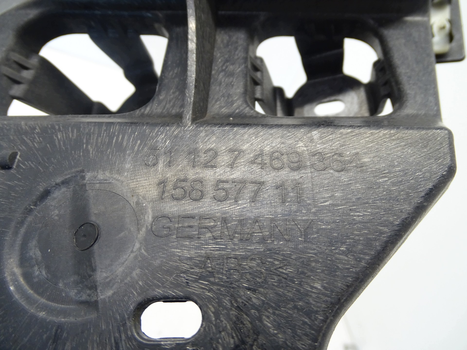 bumper bracket right rear part BMW 3 G20 7469364
