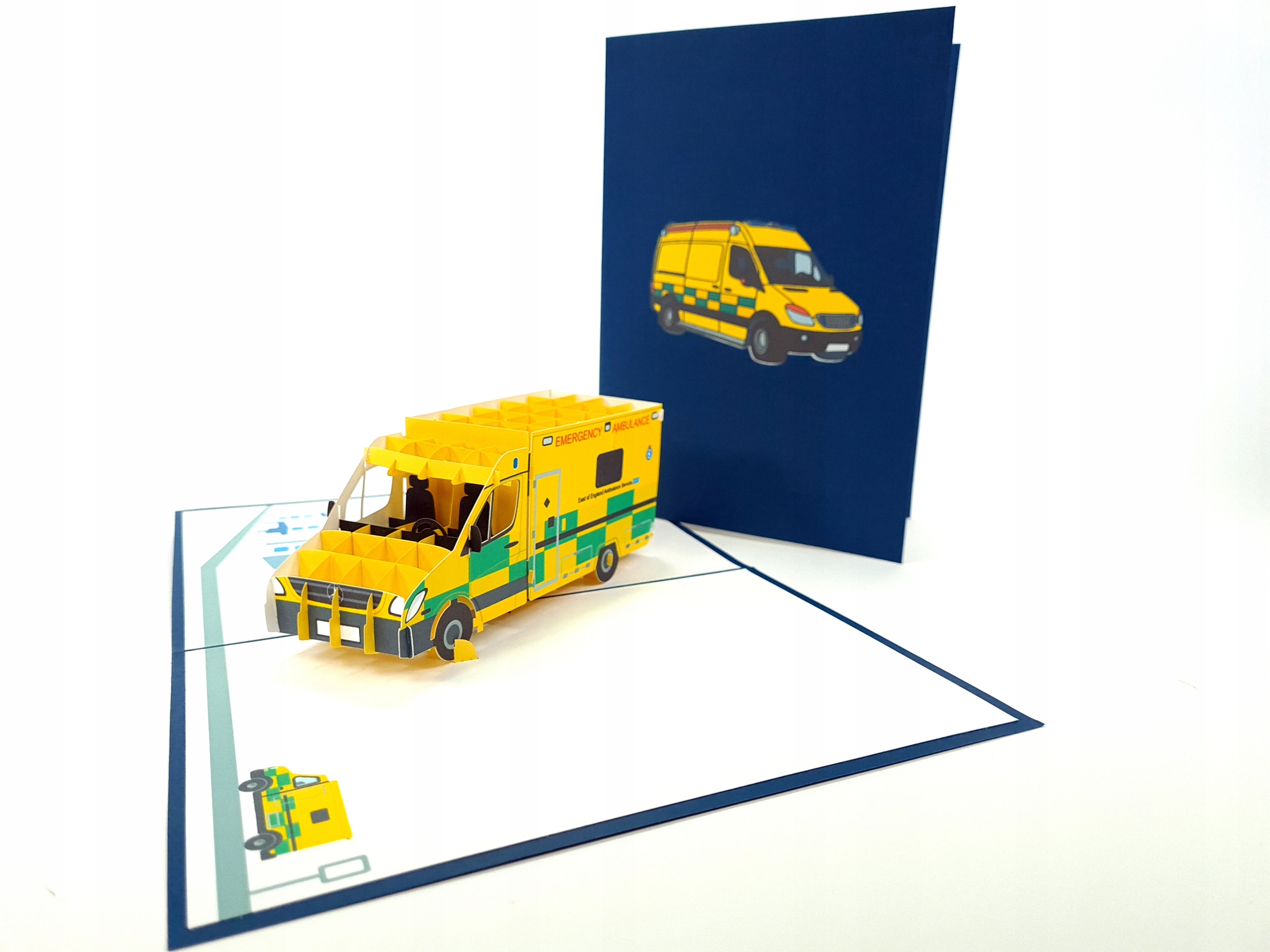 Ambulancia 3D pohľadnica Gratulujeme Darček Deň detí