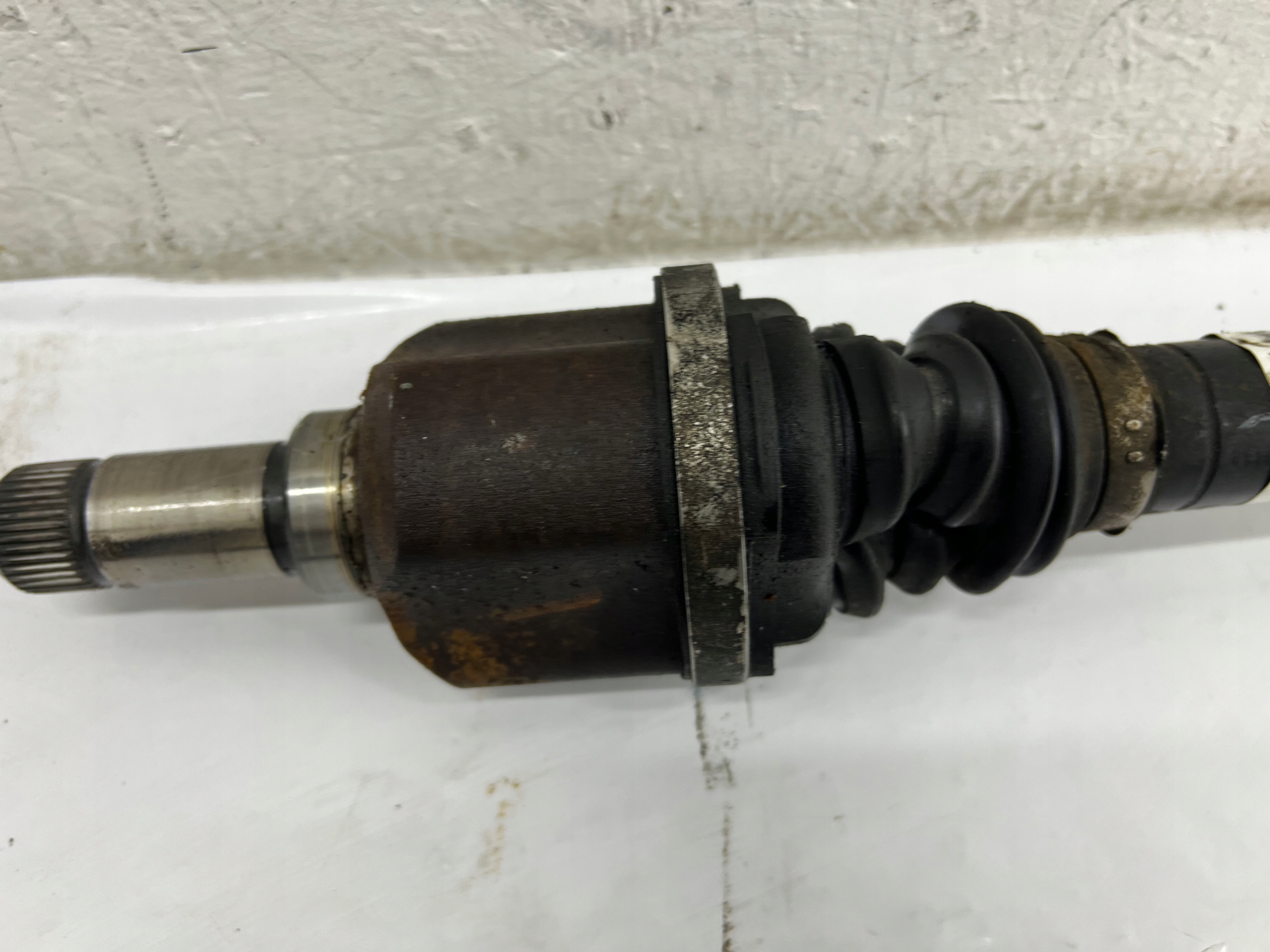 semi-axis left PROACE JUMPY EPERT III VIVARO C 1.5 HDI 9820048180 20R