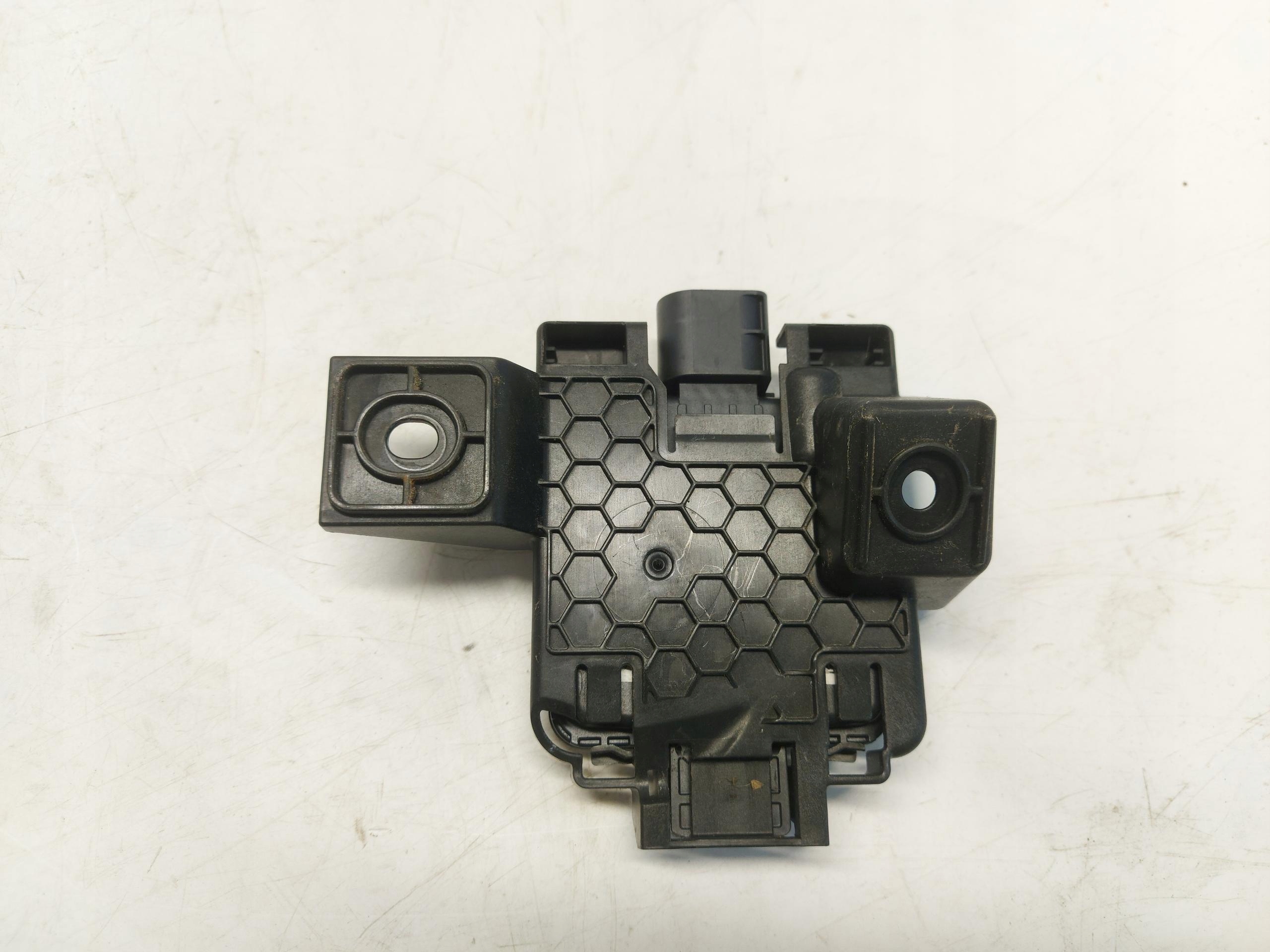 Audi Q4 40 E-TRON radar distronic holder left rear part rear 2q0907685k