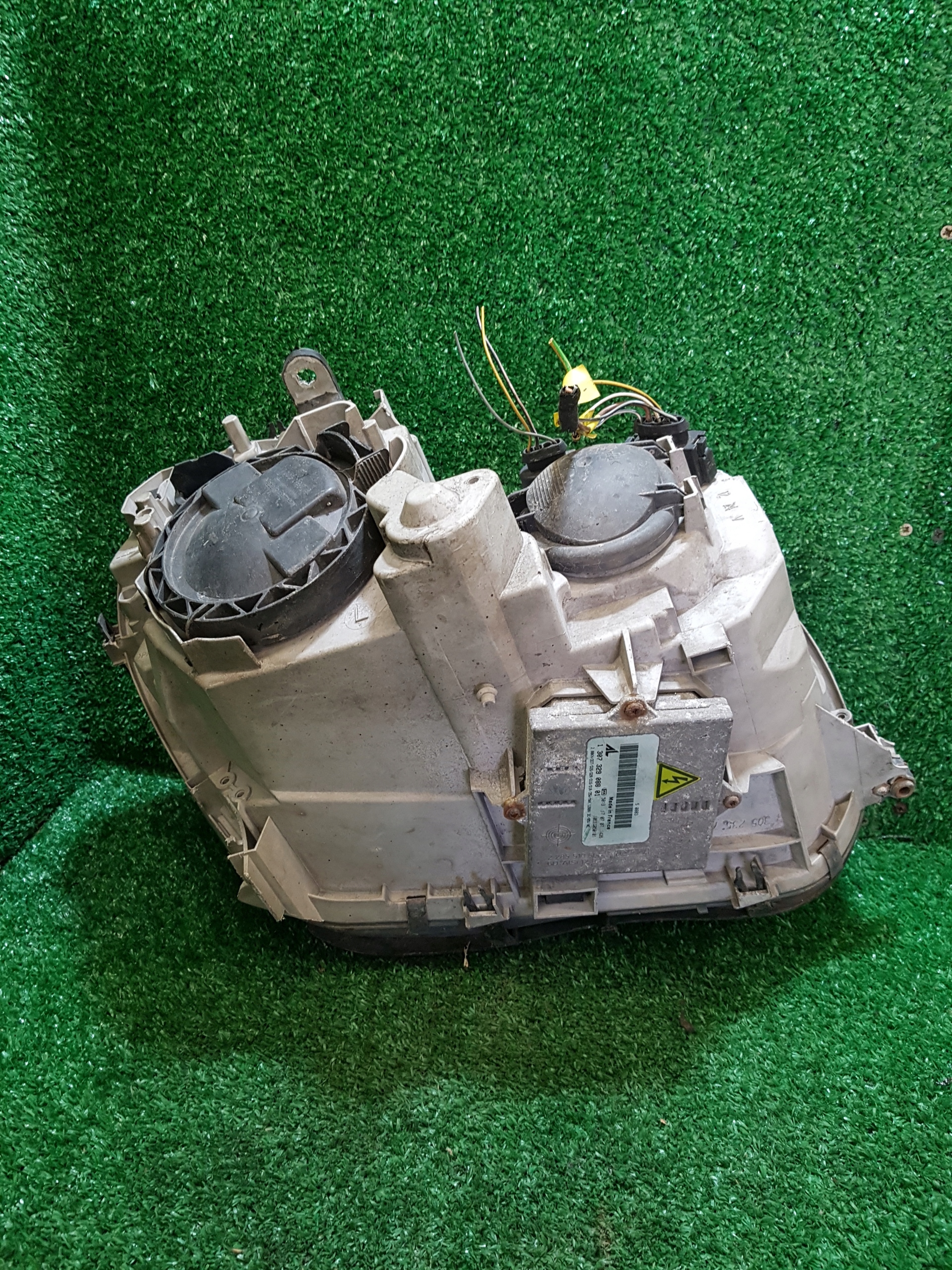 light left front MERCEDES-BENZ C-KLASA W203 030116627715
