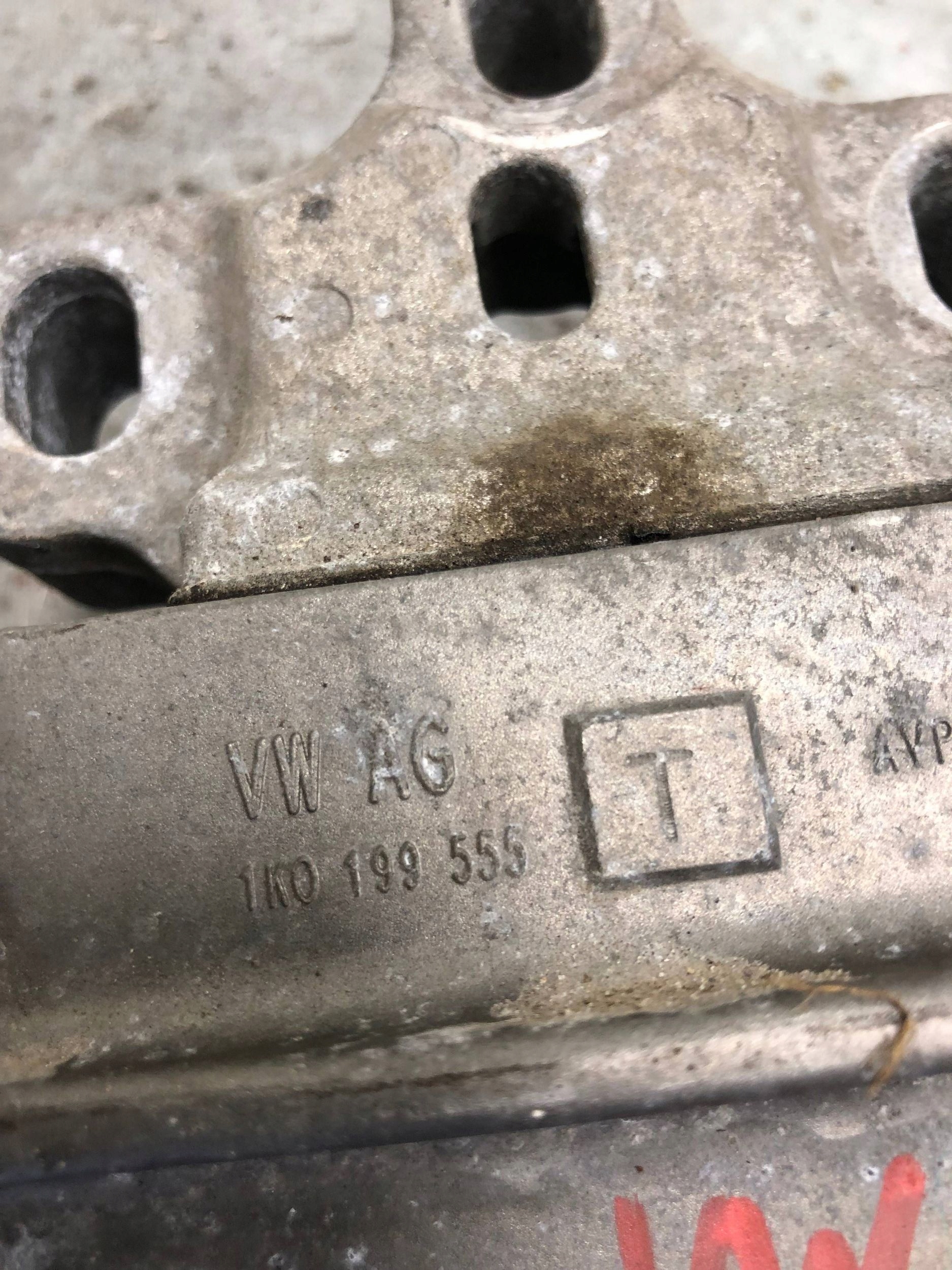 holder engine mount VW 1K0199555T