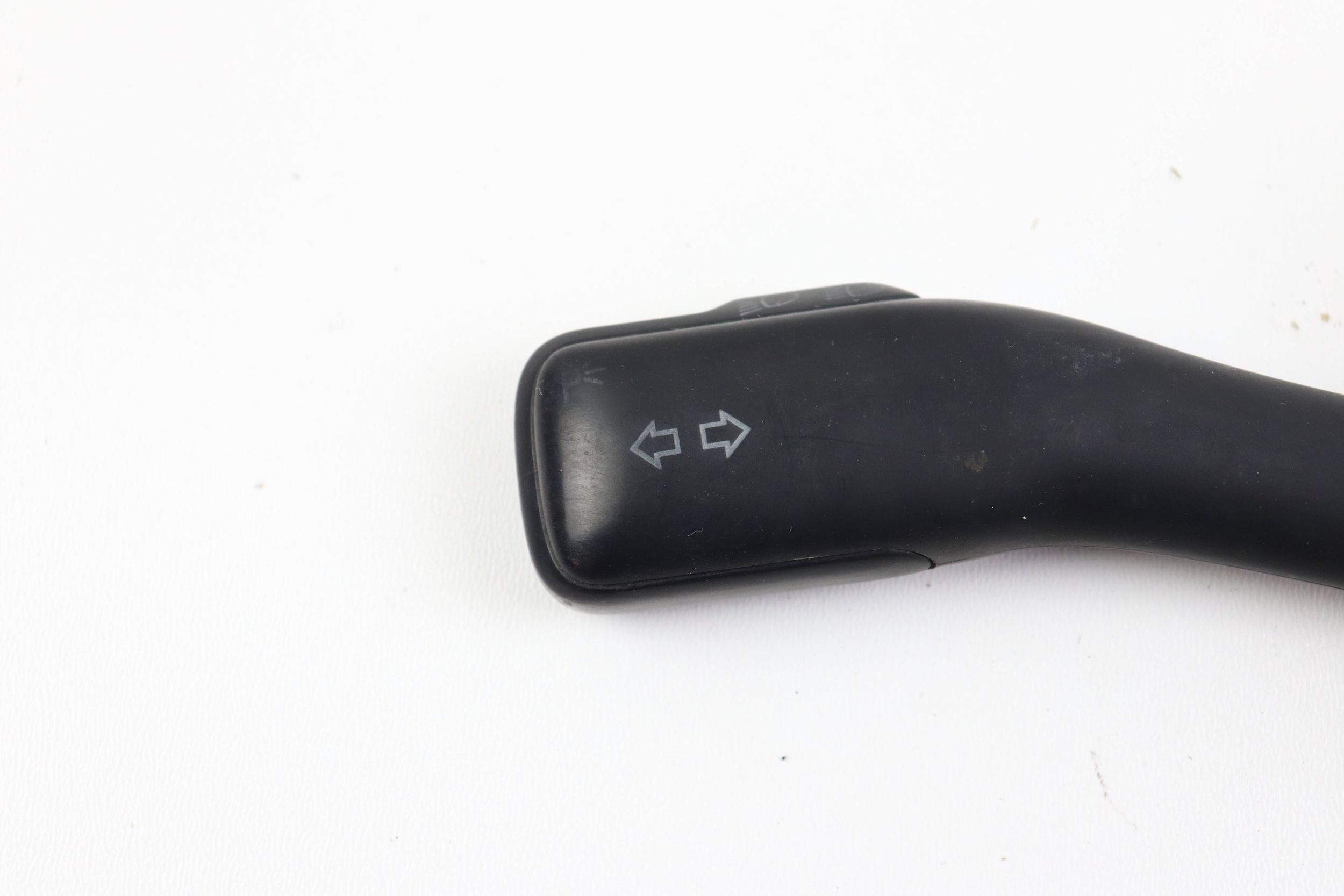 VW PASSAT B5 GOLF IV BORA Bouton Indicateurs de direction MANETKA 8L0953513G