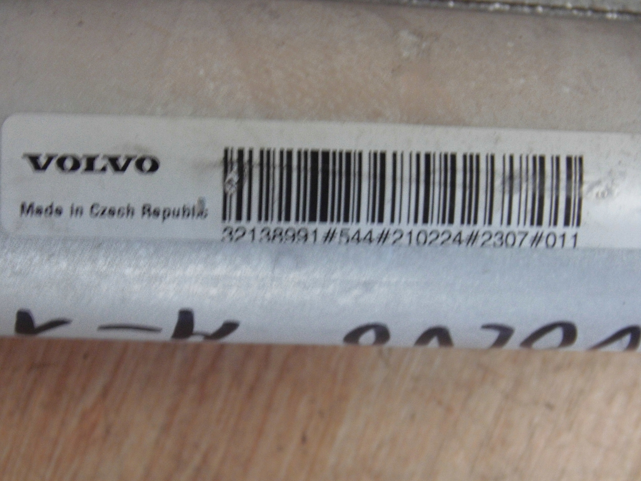 Volvo XC60 II air conditioning radiator capacitor,