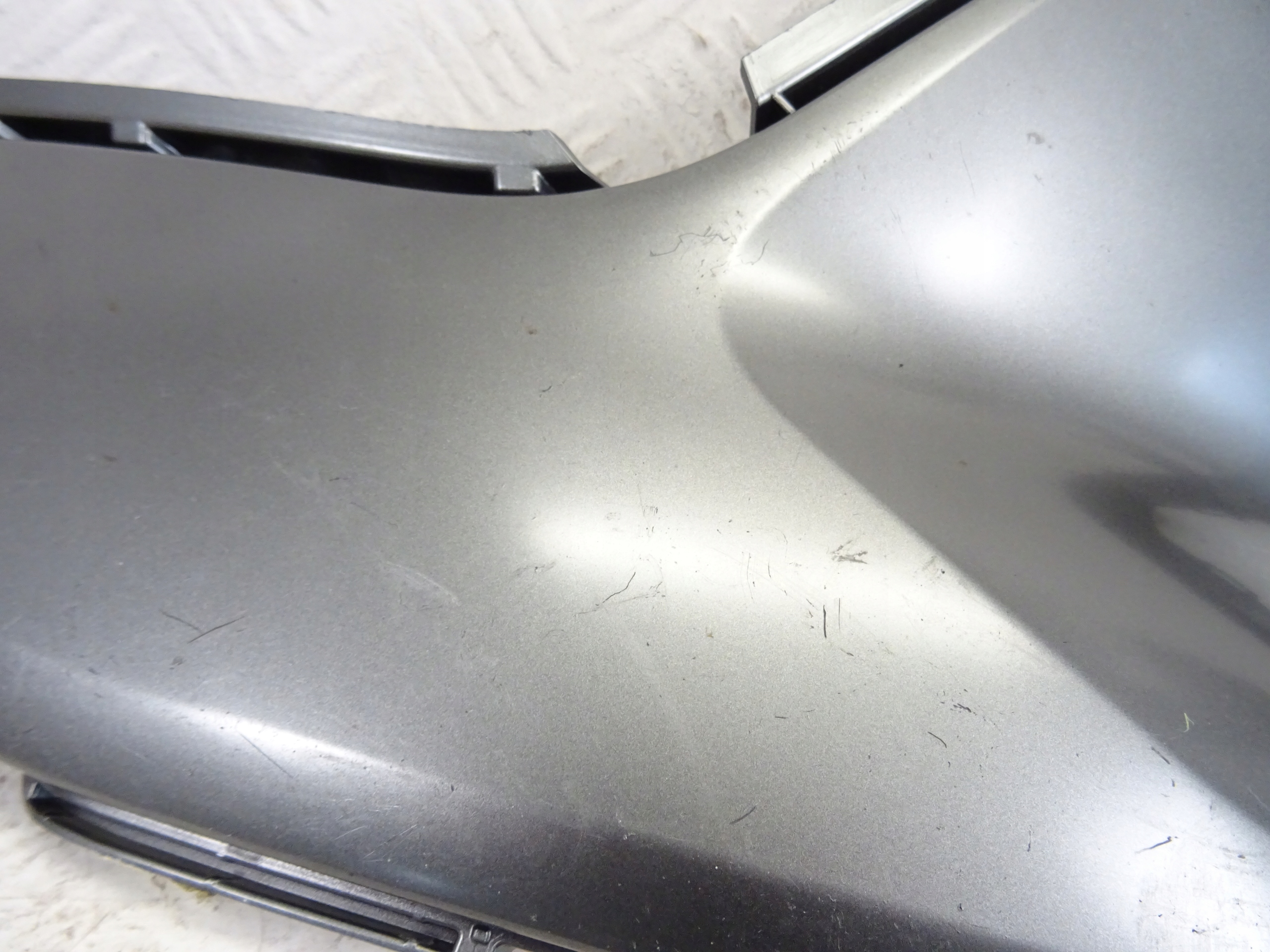 AUDI A6 85E E-TRON S-LINE left grid of a bumper front front