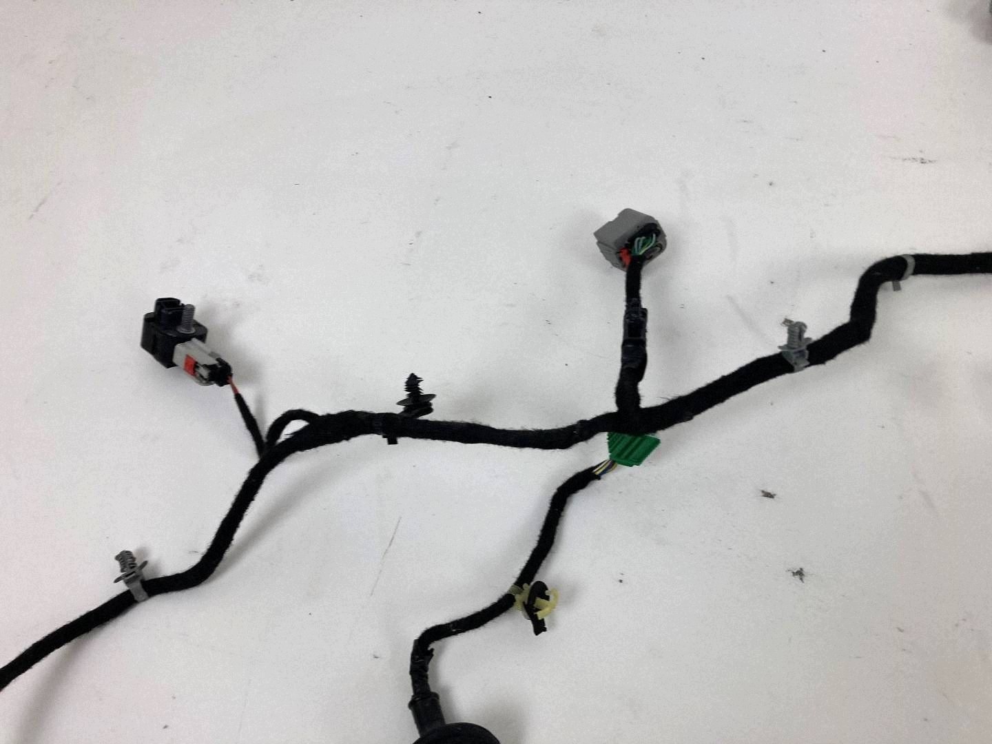 Chevrolet Camaro SS bundle lines door of left 2016-2024