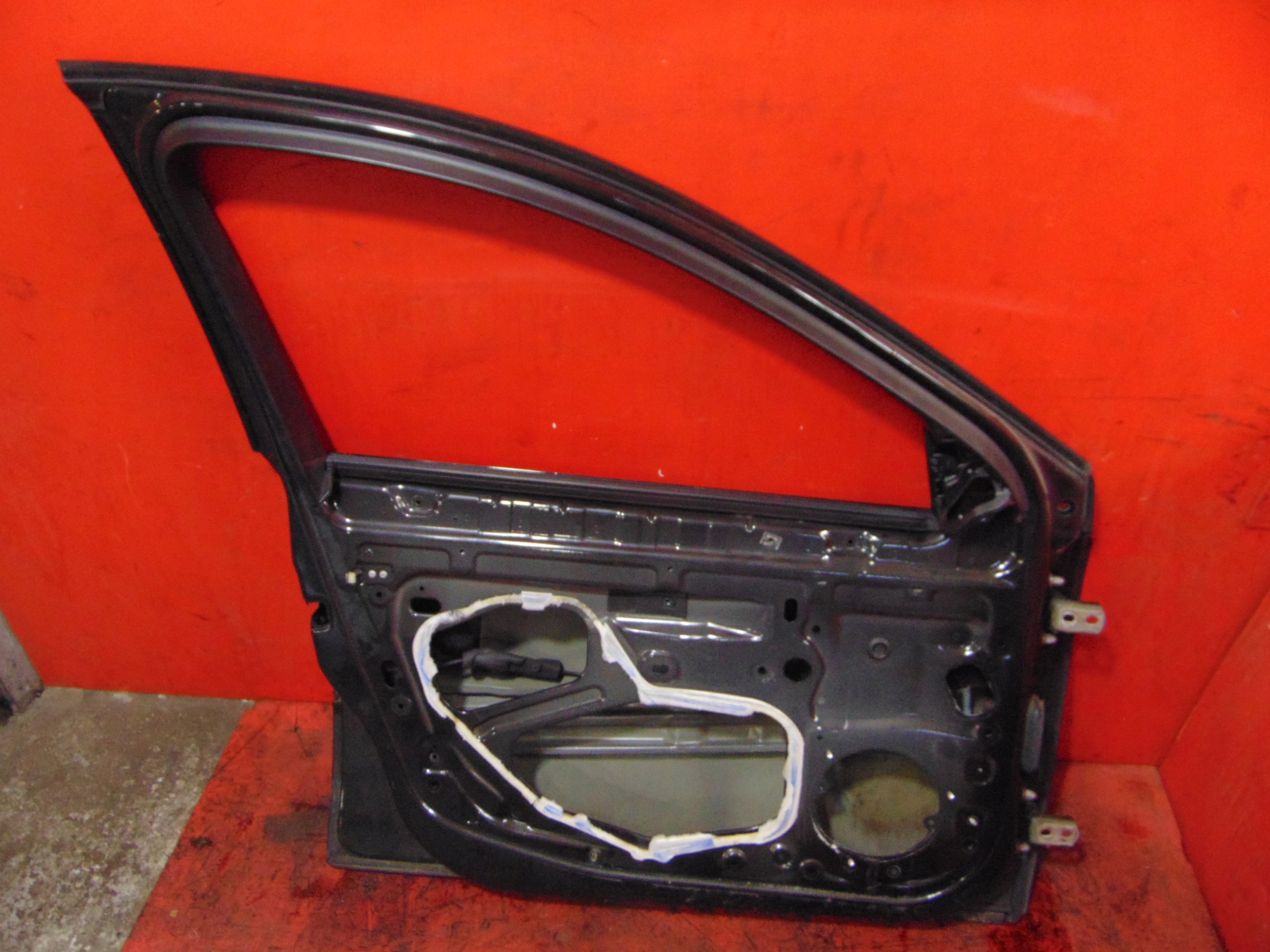 RENAULT LAGUNA III 3 DRZWI PRZÓD LEWE NV676 CZARNE Stan opakowania zastępcze