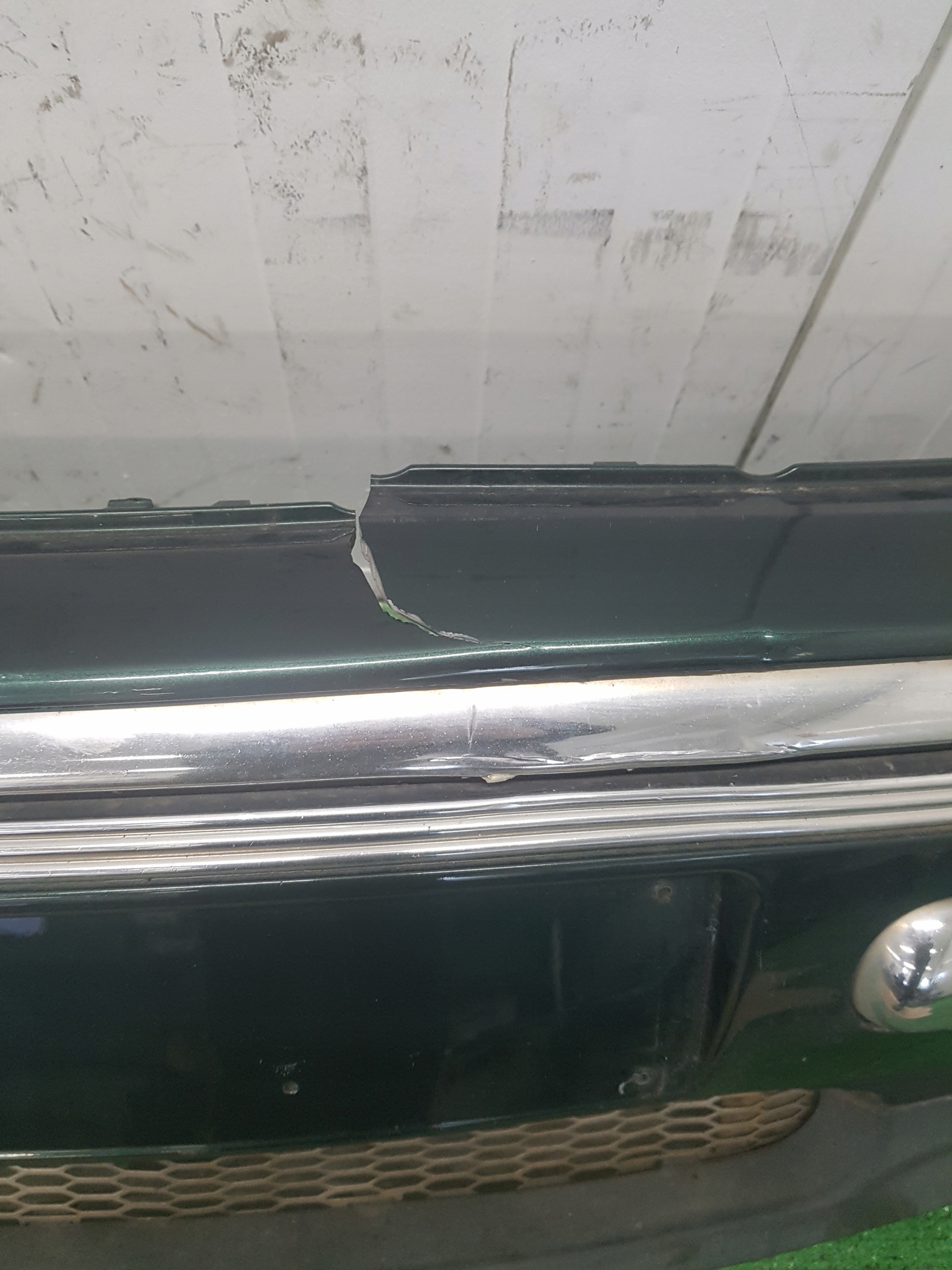 bumper front front MINI ONE 51116800130 BRITISH RACING GREEN