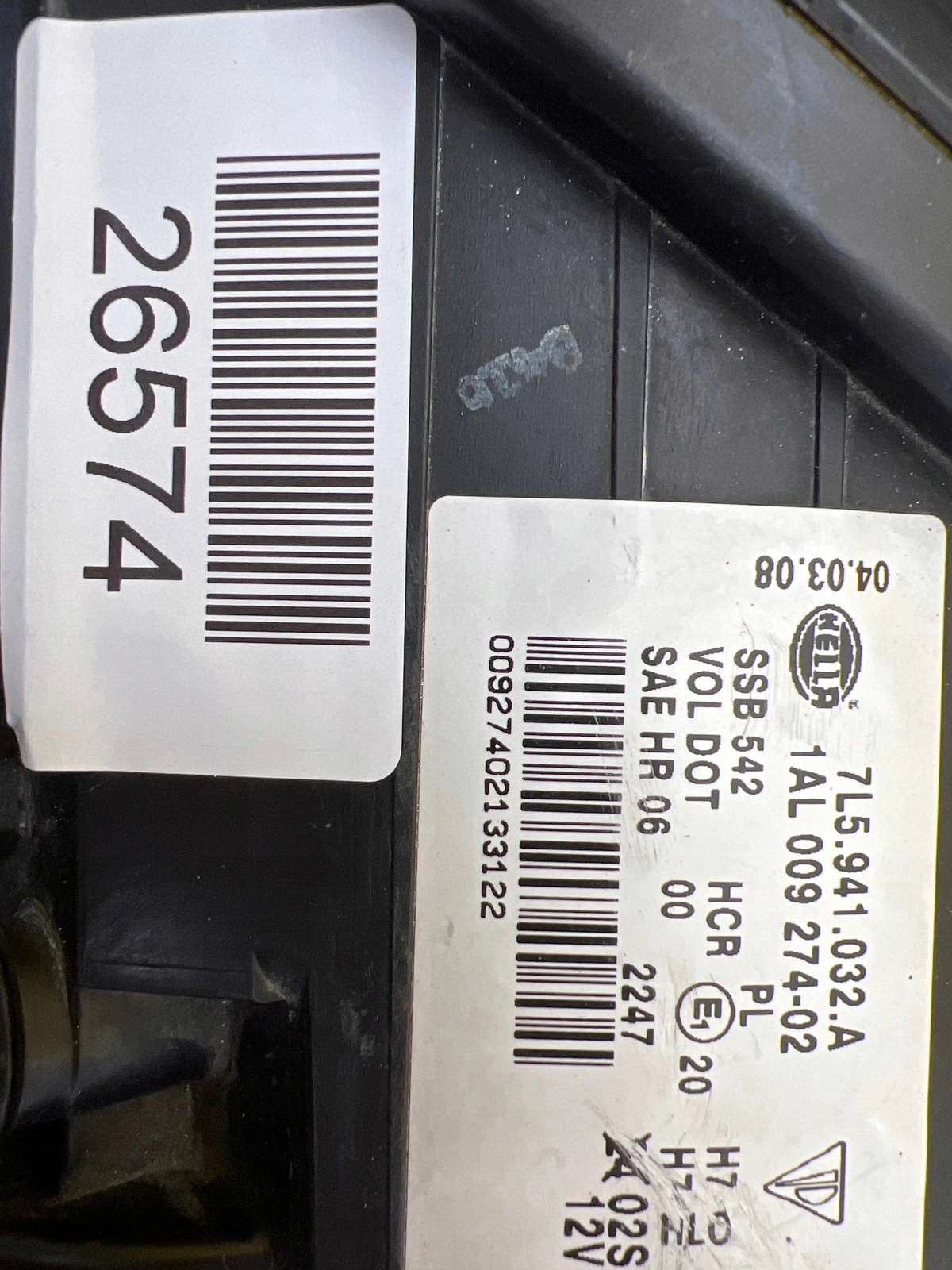 light front right Porsche Cayenne and 7L5941032A