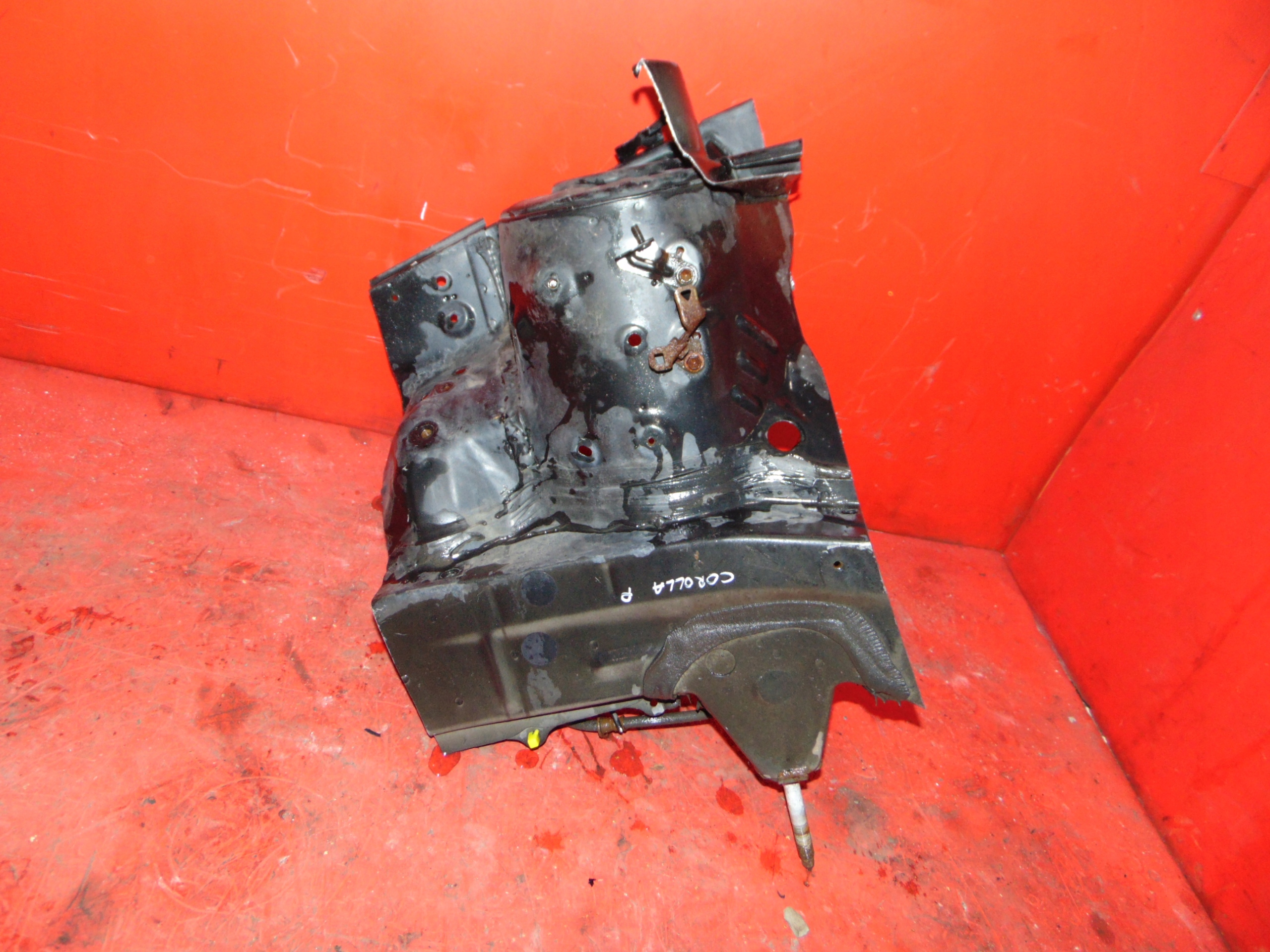 TOYOTA COROLLA E12 01- Support Amortiseur Droite Avant
