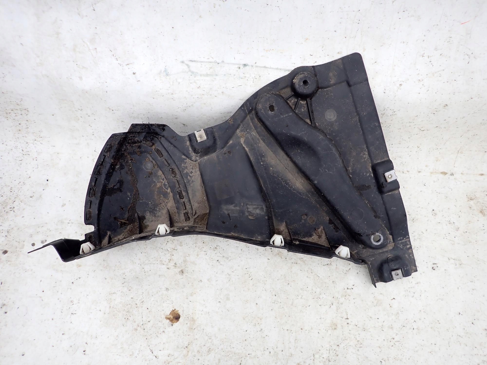 AUDI A6 C8 4K 18-> mudguard front front left
