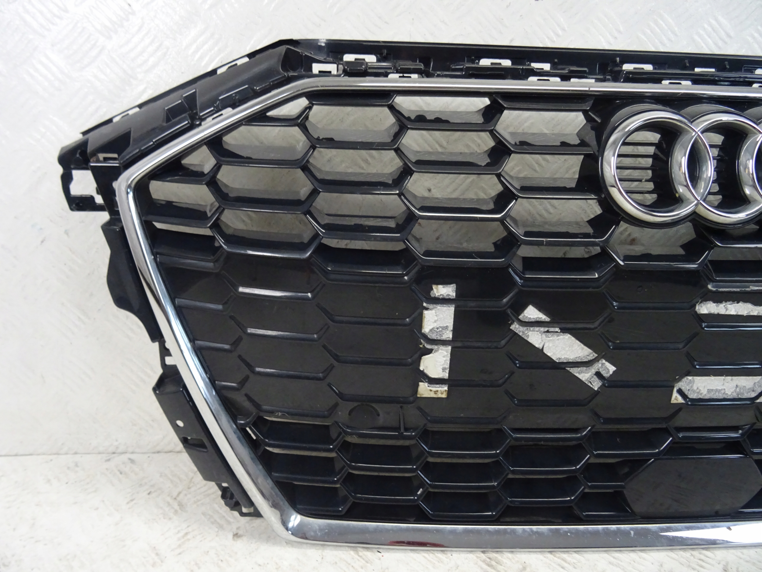 grill grille front front AUDI A3 8Y S-LINE 8Y0853651B