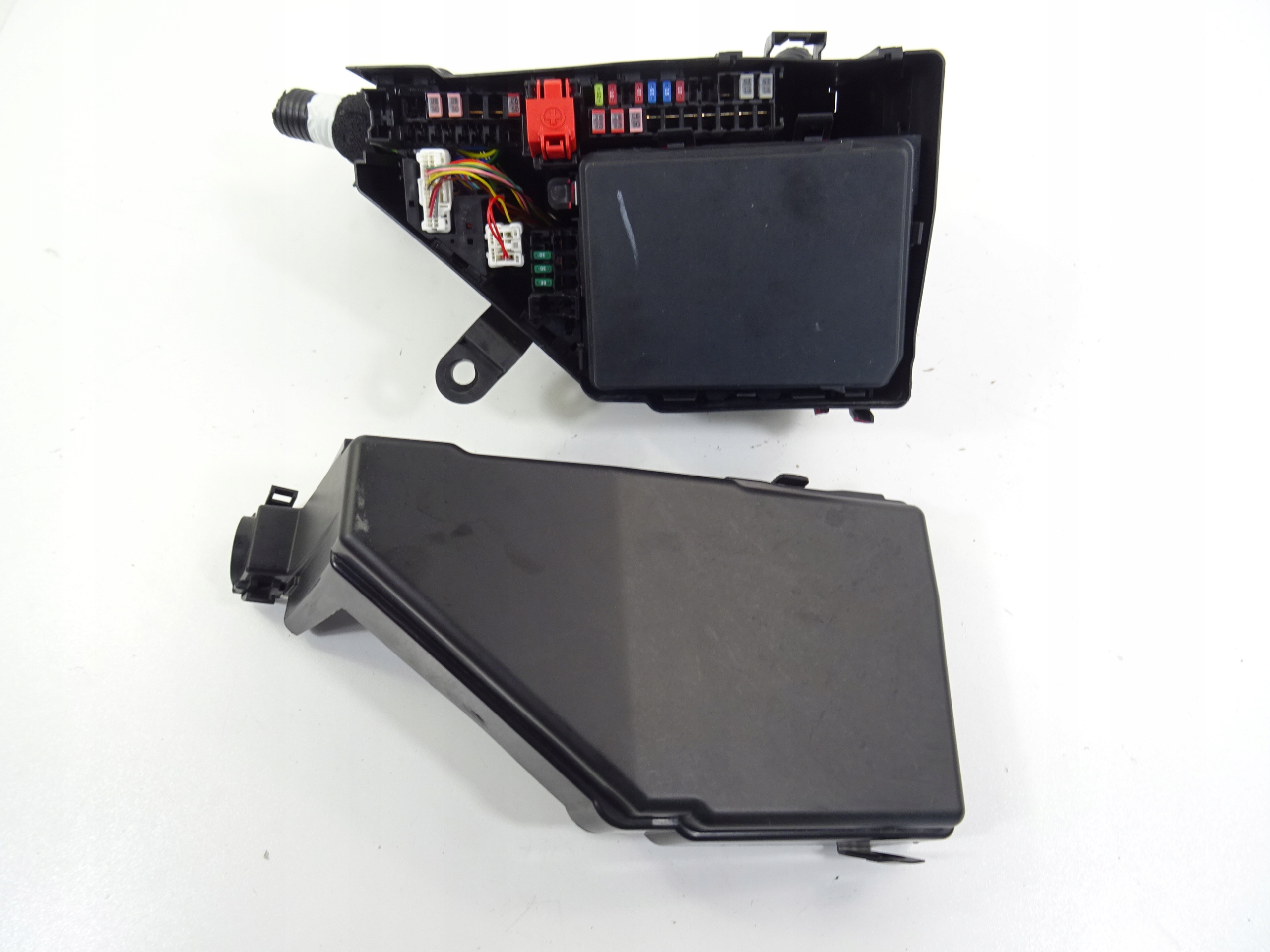 QASHQAI III J12 1.3 DIG PUSZKA BEZPIECZNIKÓW MODUŁ 243826UAOA