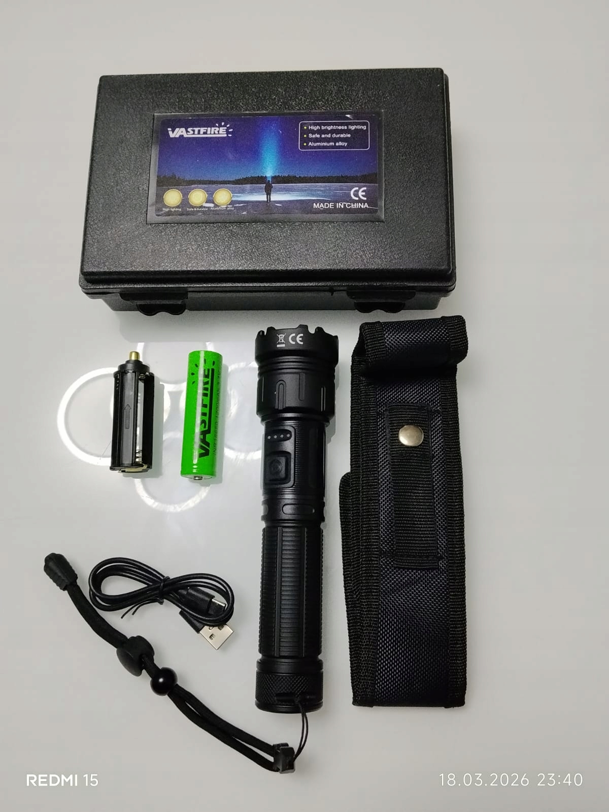 Latarka Taktyczna Led Zoom Vastfire Wodoodporna