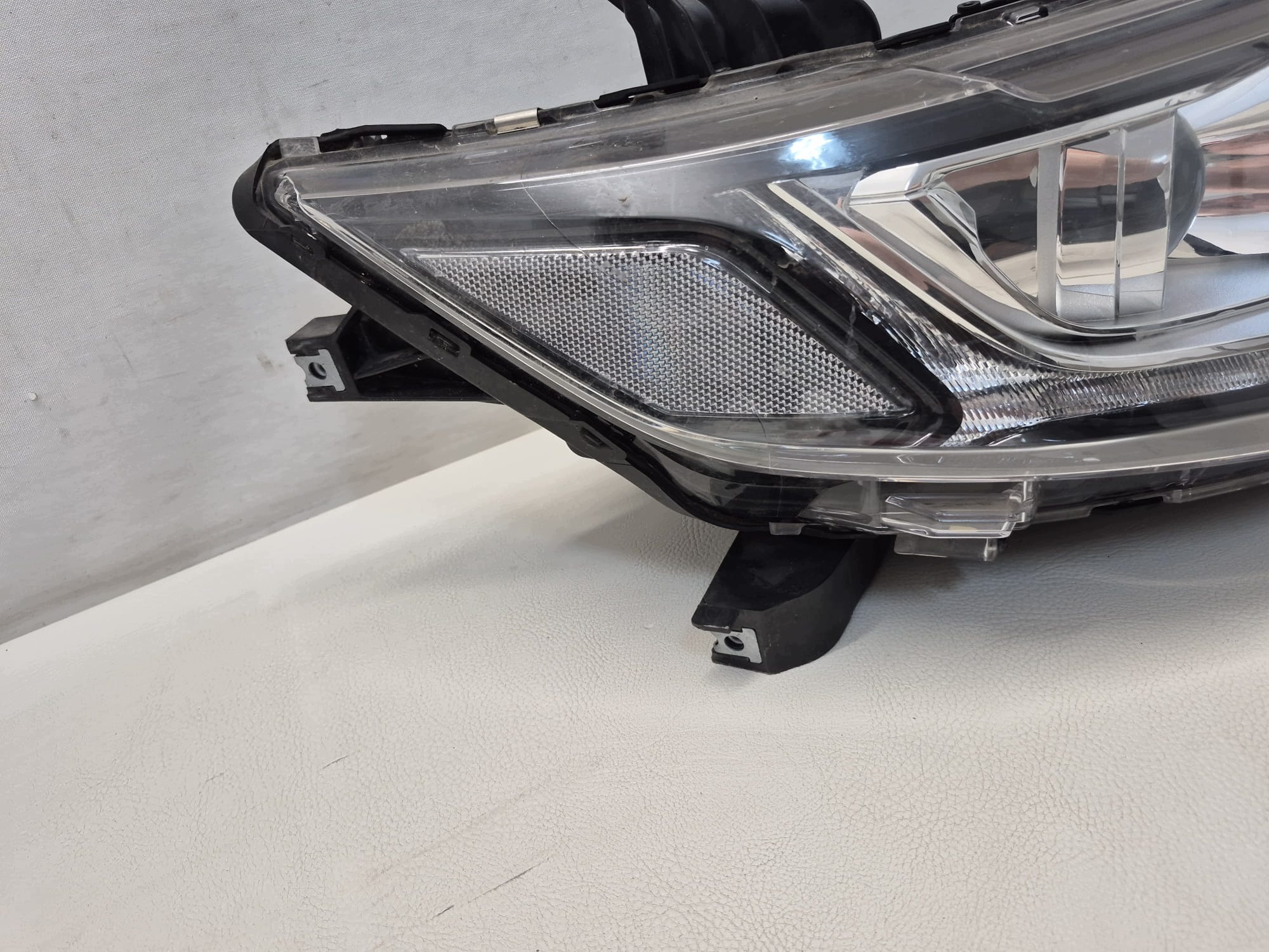 MITSUBISHI OUTLANDER III LIFT 15- light right front front lens