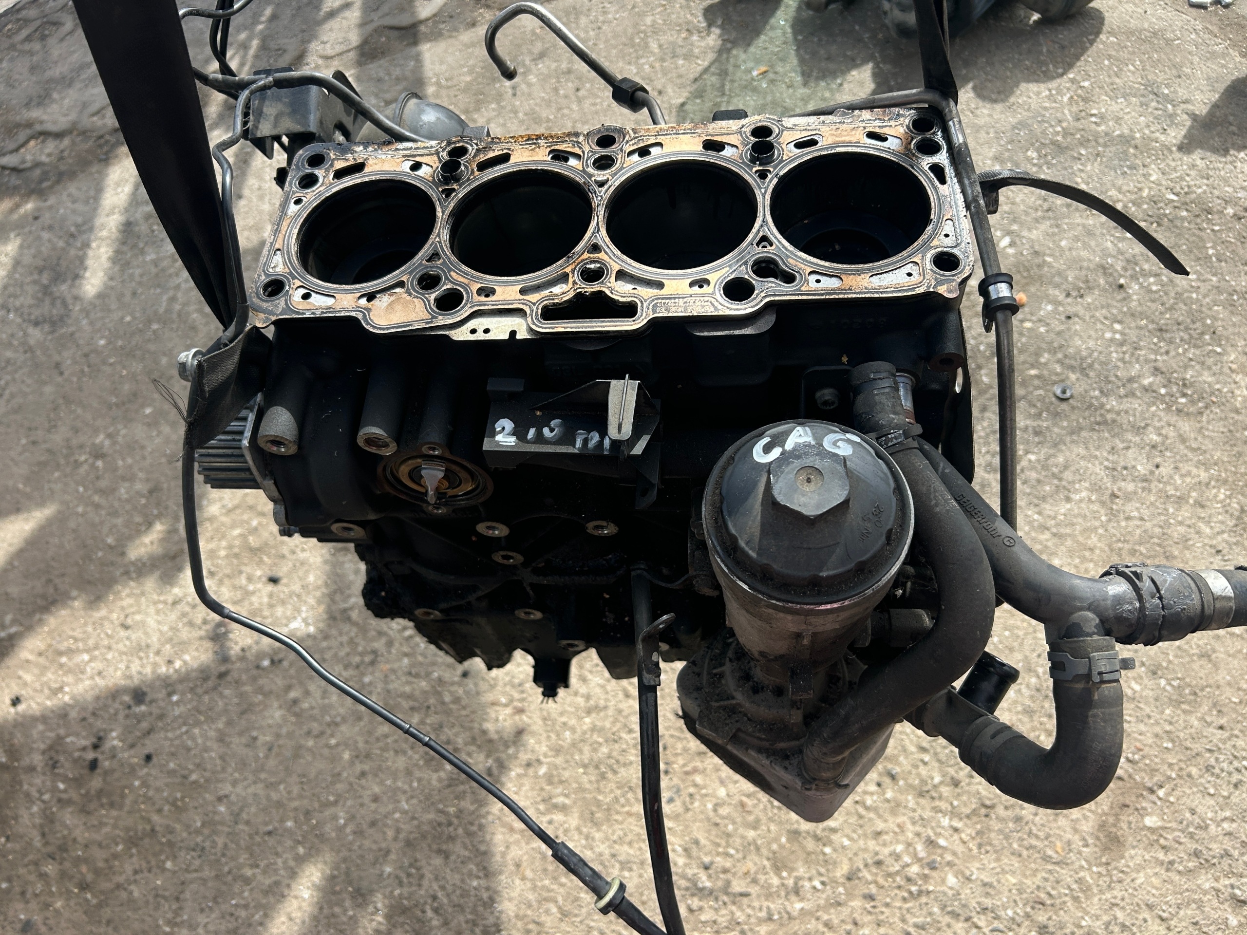 AUDI A4 B8 2,0 TDI CAG BLOK DOL Motore