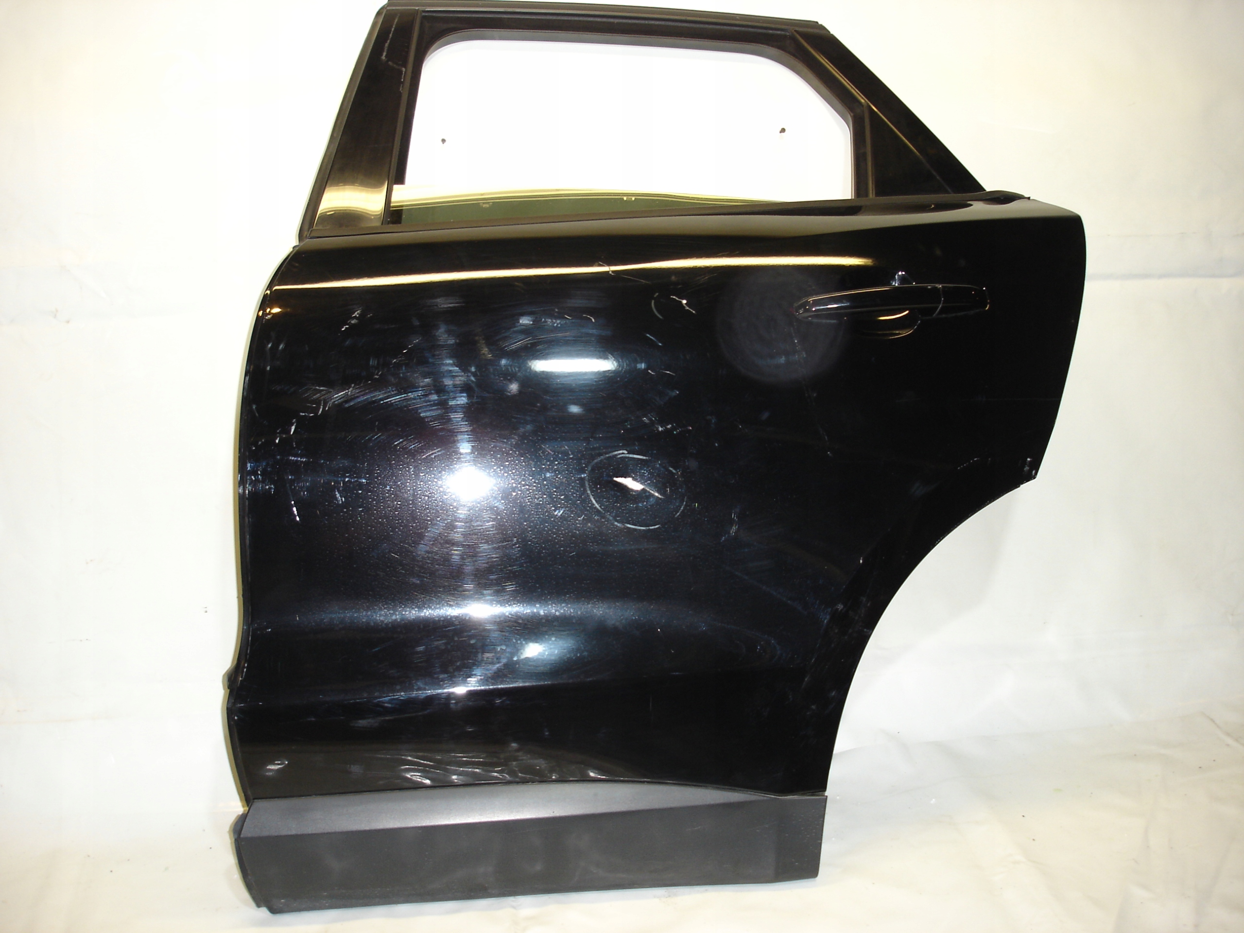 JAGUAR F-PACE ДВЕРИ ЗАД. СЛЕВА