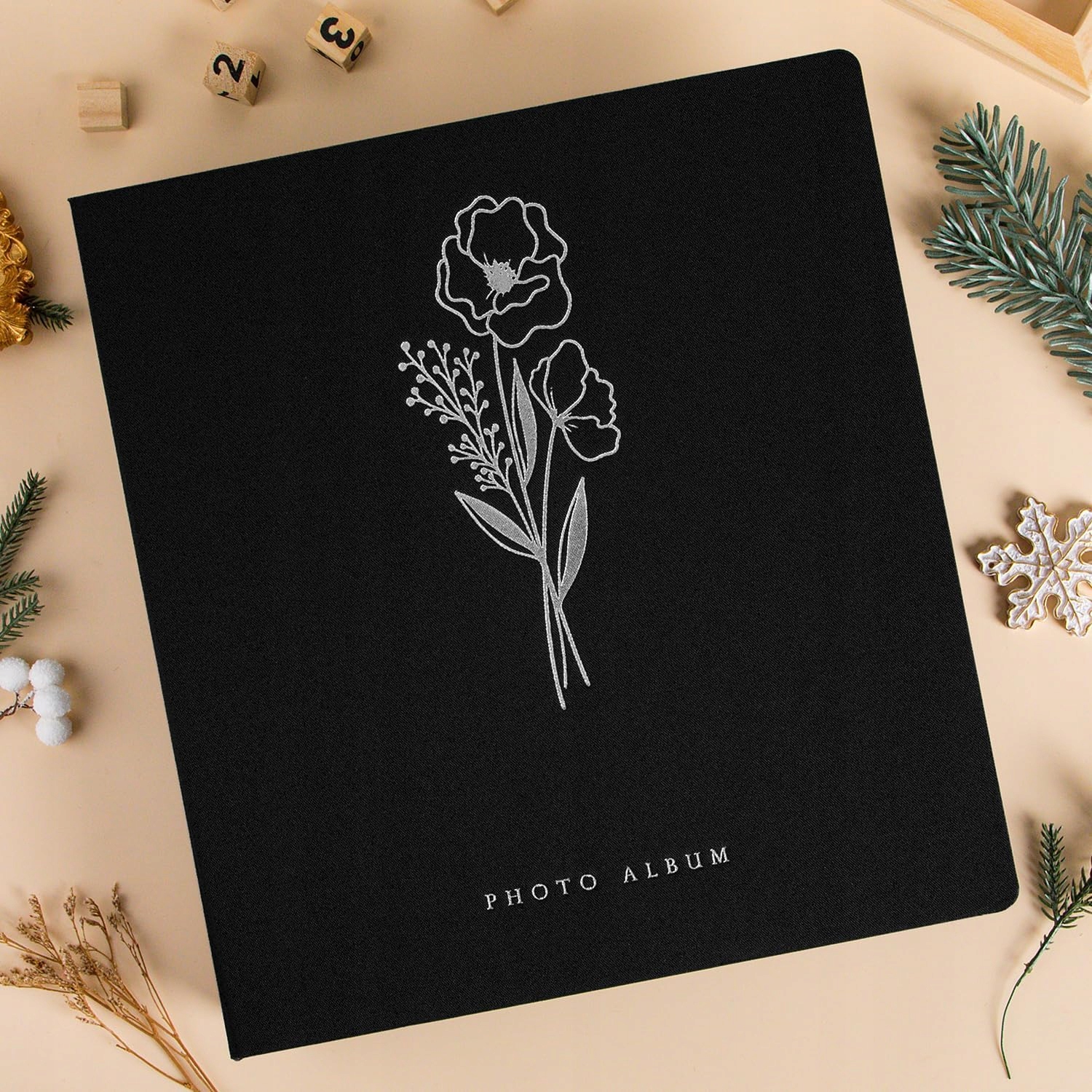 ALBUM NA ZDJĘCIA FOTOGRAFICZNY LNIANY 1000 KIESZENI 11,5 x 15 cm CZARNY XL Kod producenta ALBUM NA FOTOGRAFIE ZDJĘCIA 1000 MIEJSC