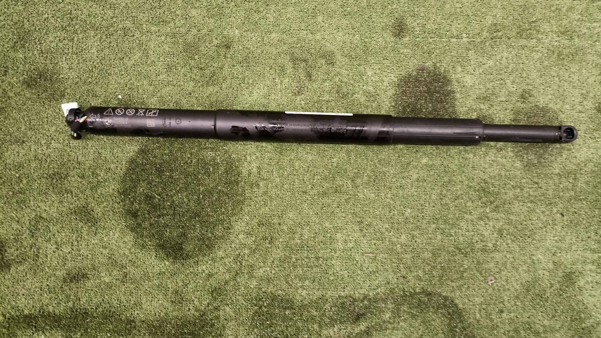 BMW 5 G61 Dämpfer Gasfeder hinten heckklappe 5A1CED6