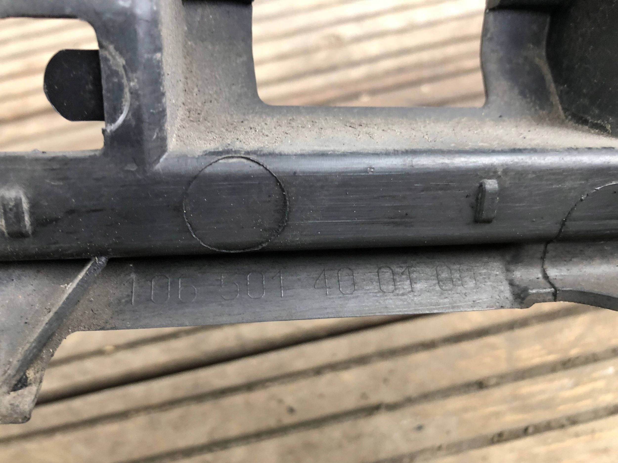 Support Moulage PROGOWEJ Droite VW PASSAT B8 Berline 106501400100