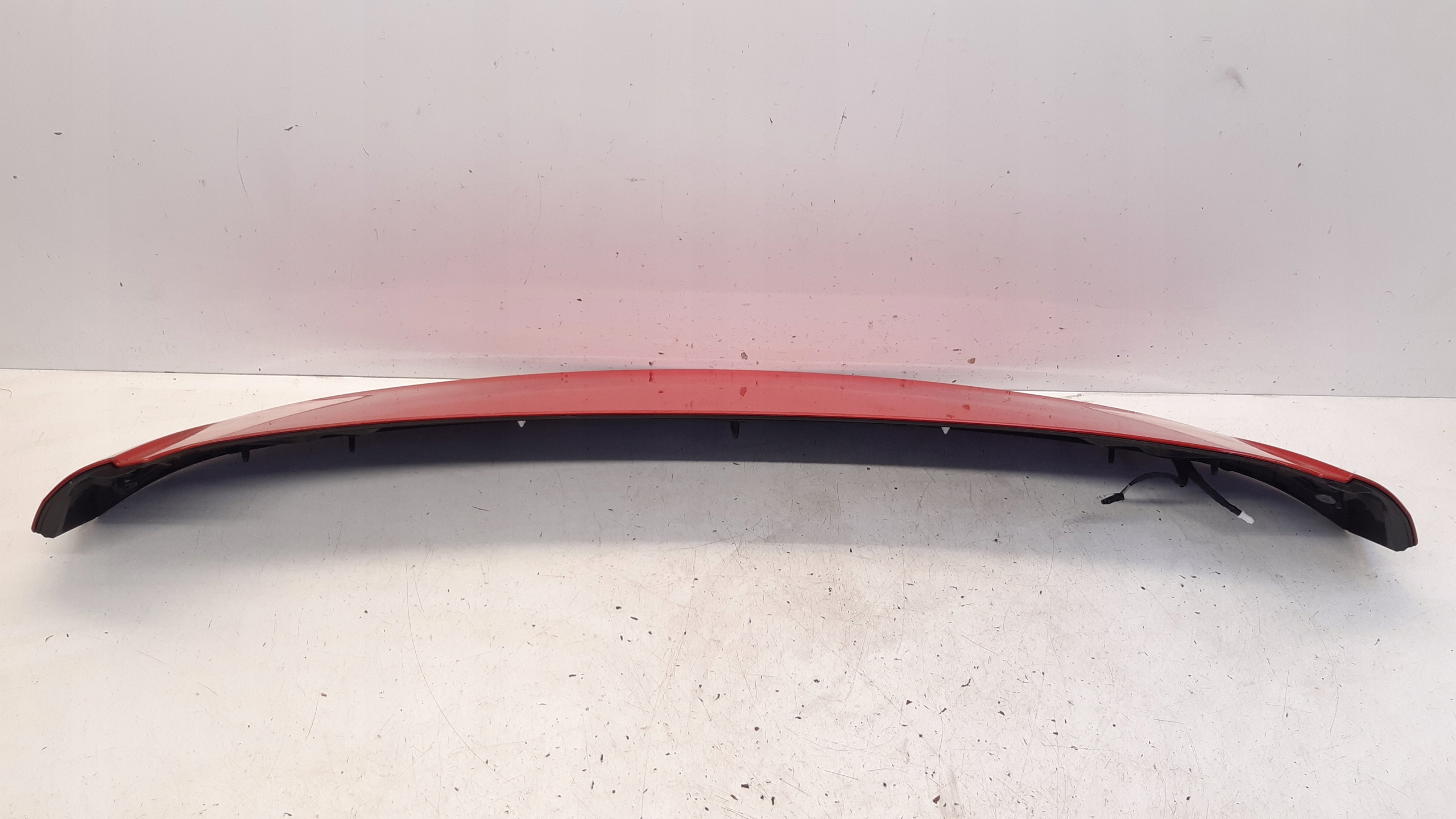Lotka bonnet light stop 39023770 Opel Astra K