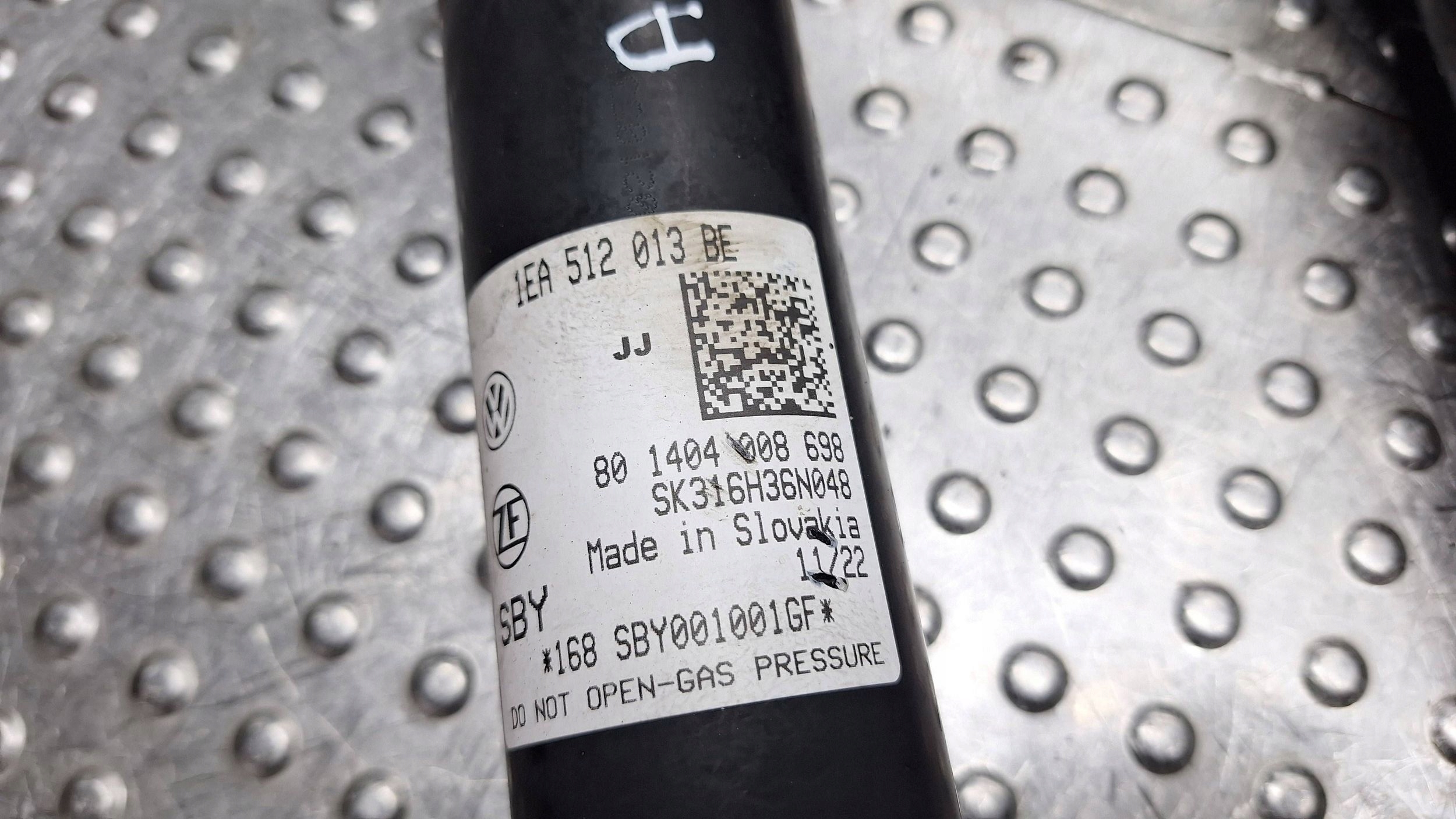Stoßdämpfer heck KOMPLET 1EA512013BE SKODA ENYAQ IV