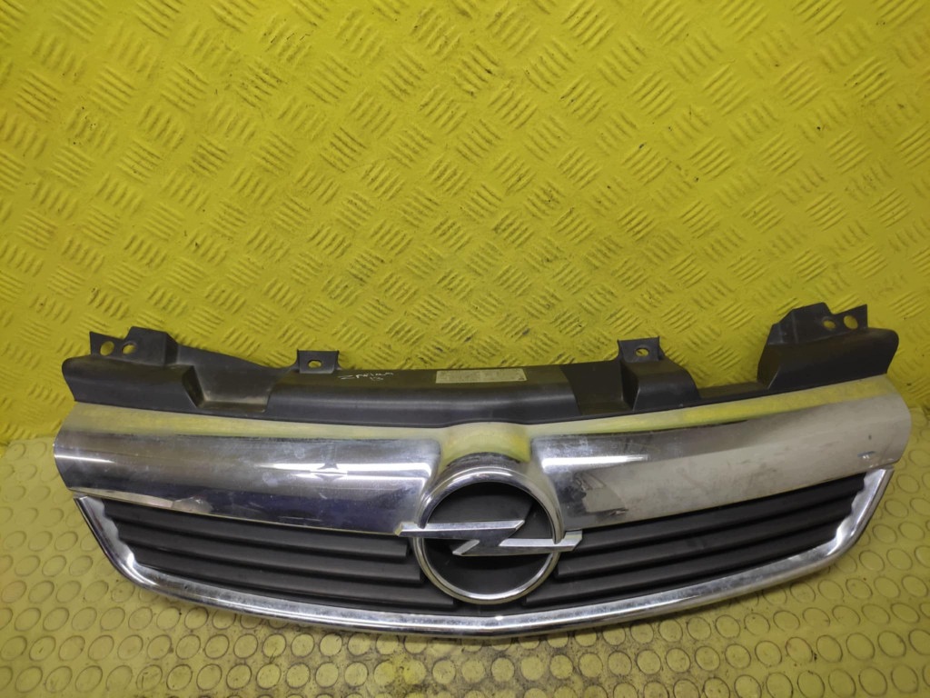 OPEL ZAFIRA B grille 13136136