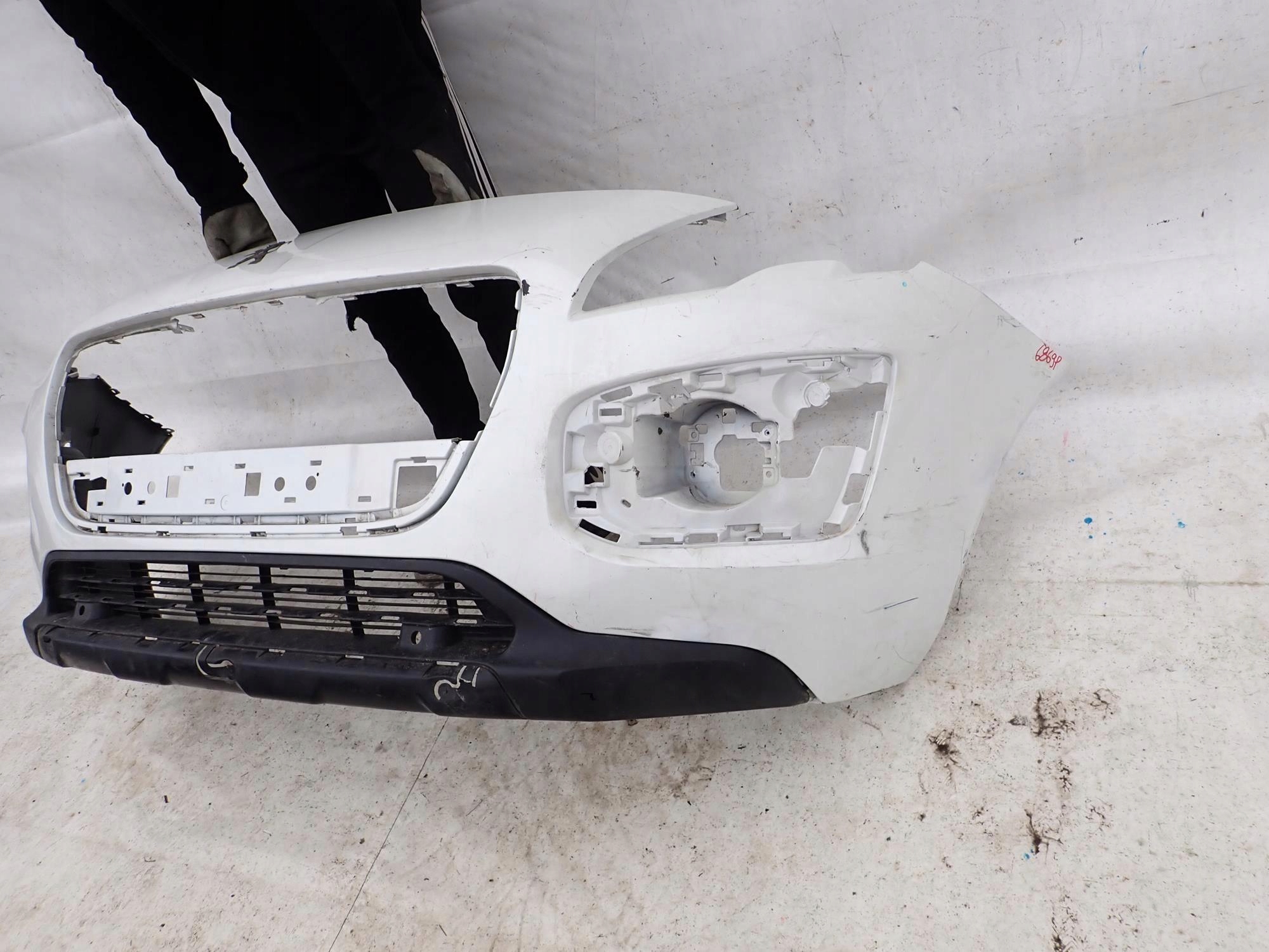 PEUGEOT 3008 and 1 LIFT 13-16 bumper front front