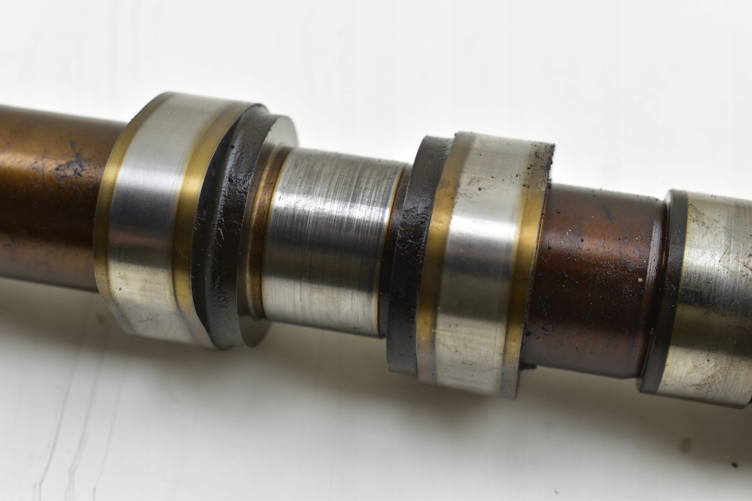camshaft exhaust BMW E90 E87 E60 2.0 7563364