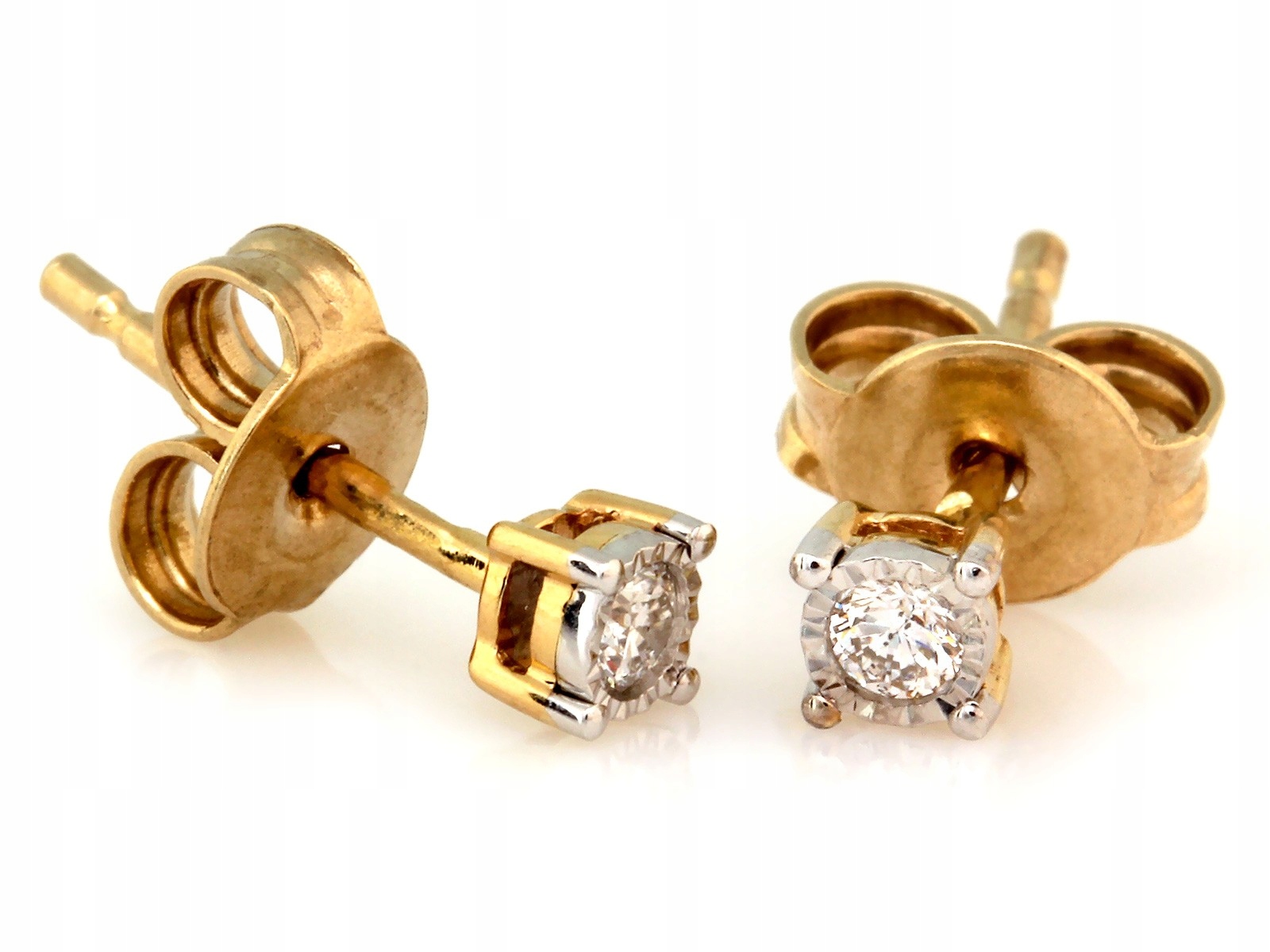 Jemné náušnice 585 na tyči s briliantem 0,09 ct.