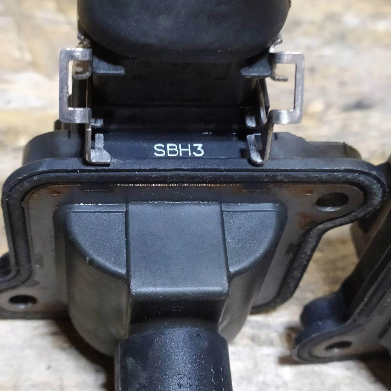 катушка зажигание Audi A8 S8 D2 vw seat SKODA 4.2 b 058905105 0040100013