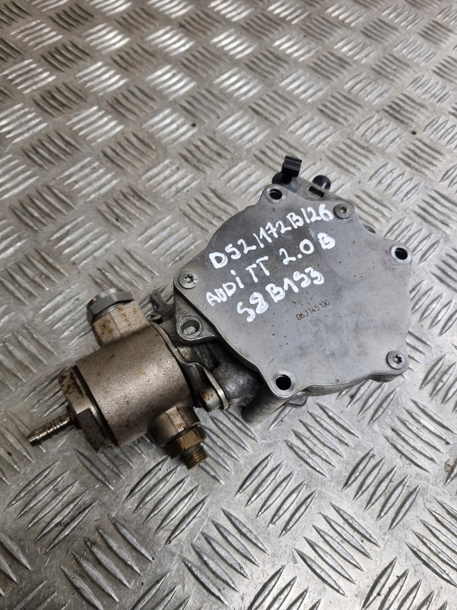pump VACUM AUDI TT 2.0 TFSI