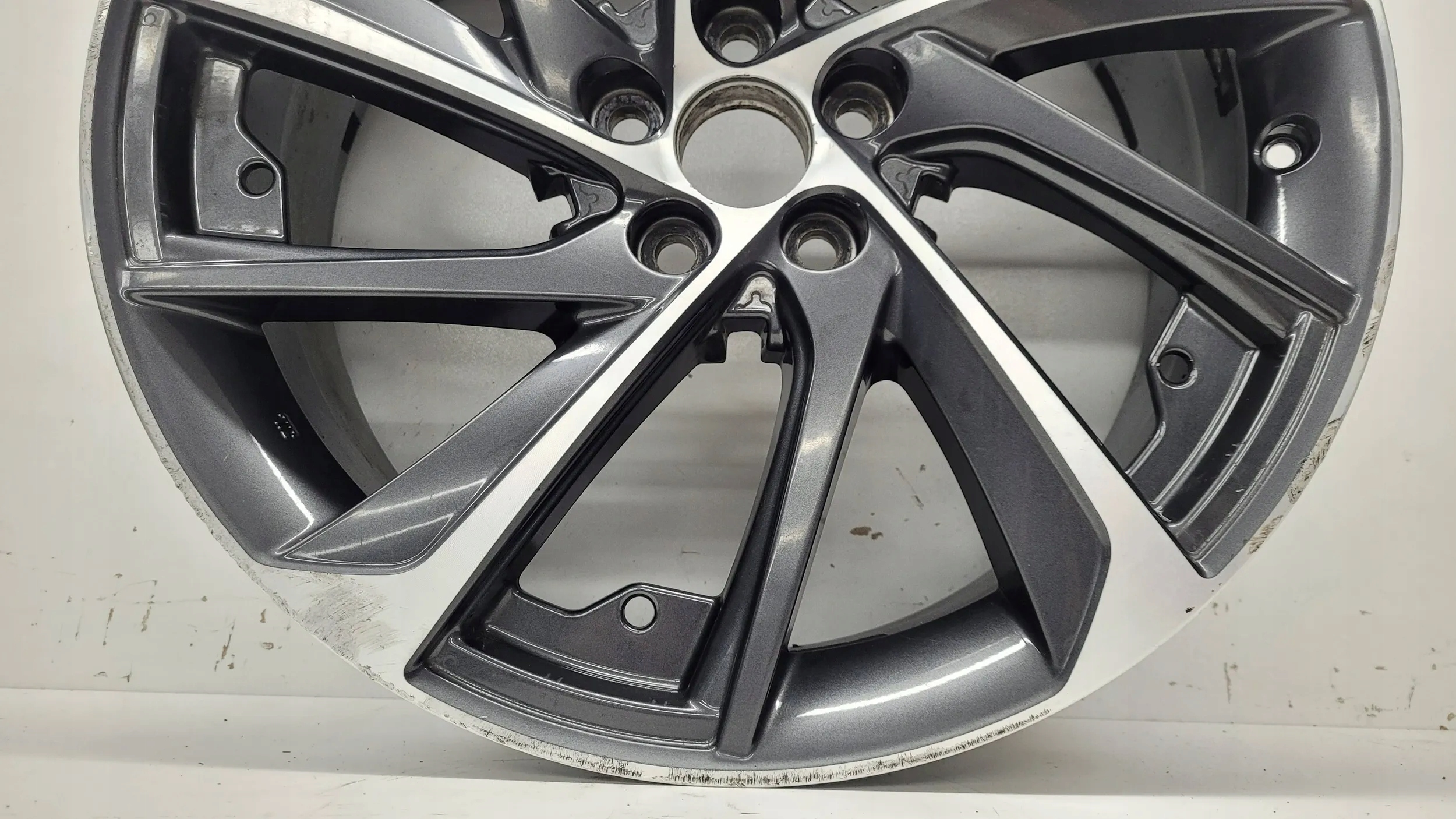 Lexus RX 450H FELGA ALUMINIOWA 20 Szerokość felgi 8.0