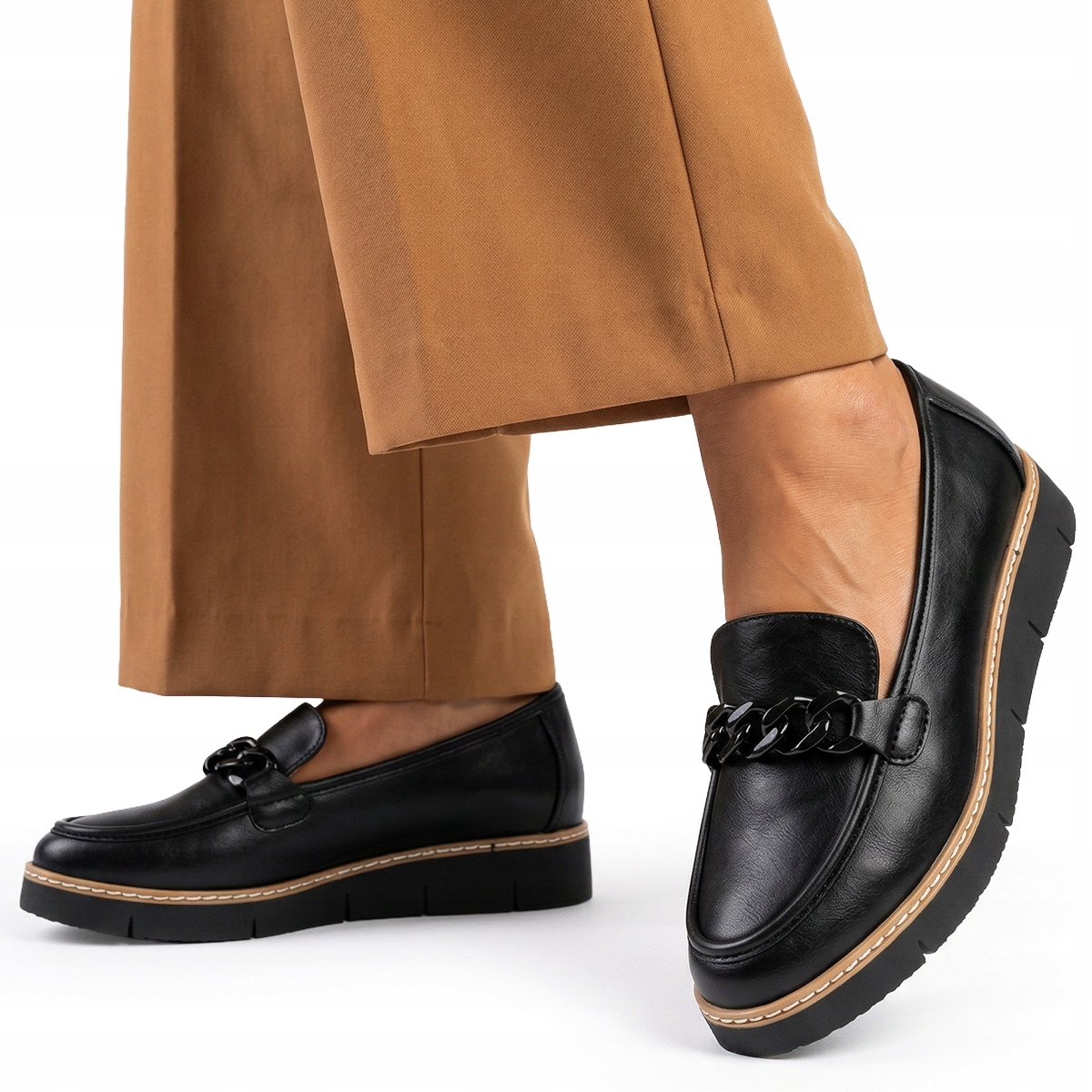 Półbuty w.SKÓRA lordsy platforma mokasyny z łańcuchem Czarne Wojtyłko 36